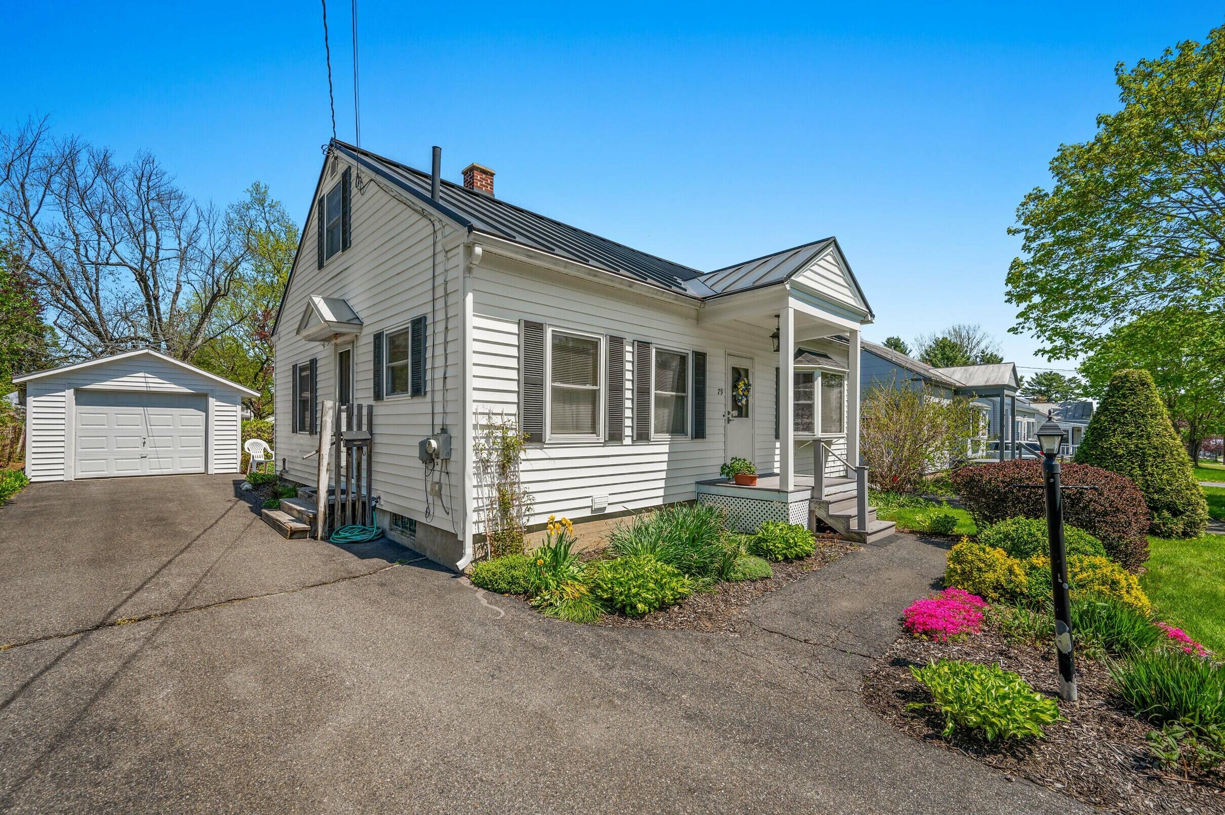 79 Oakland Street