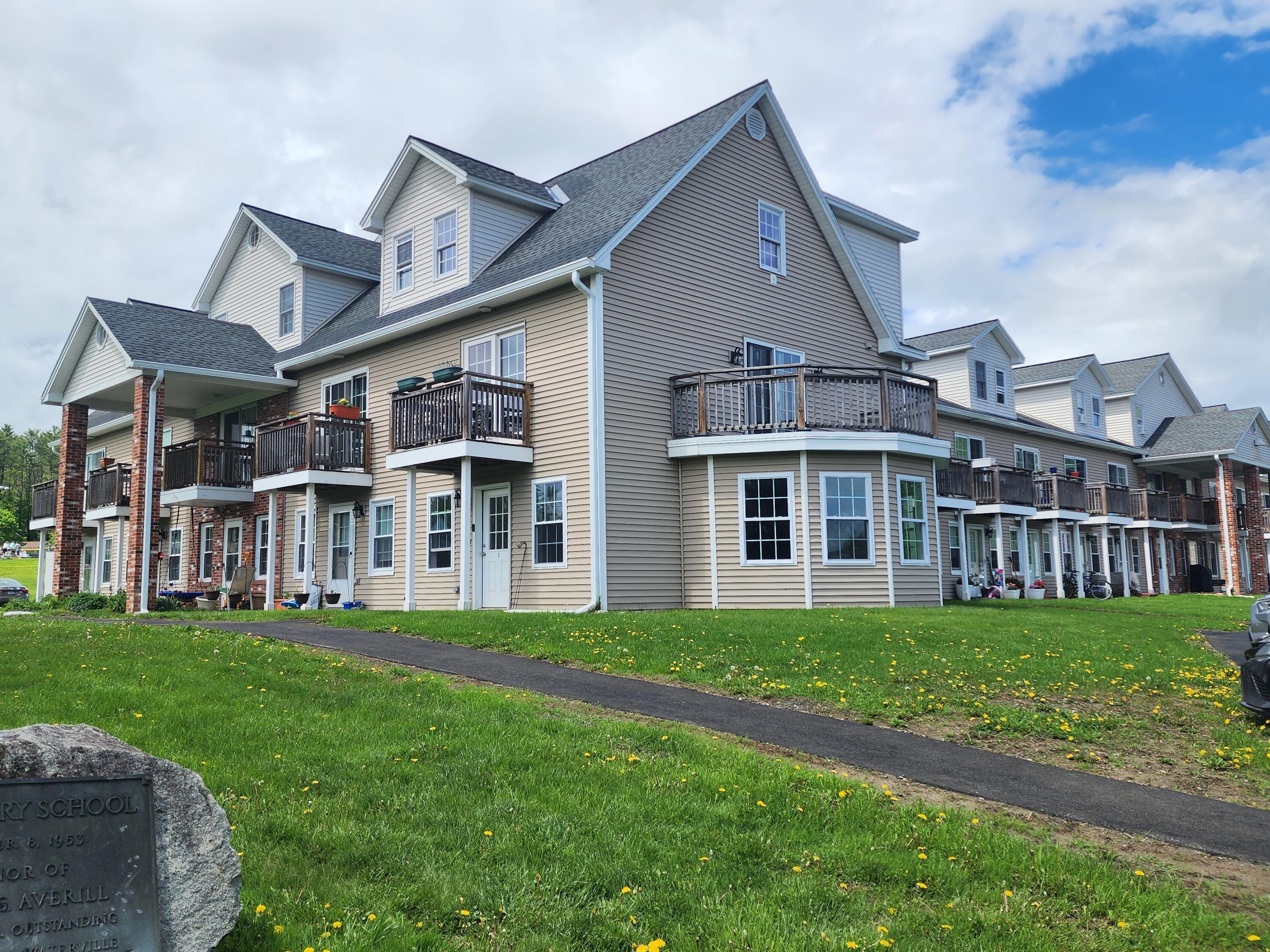 35 Mathews Avenue, 43