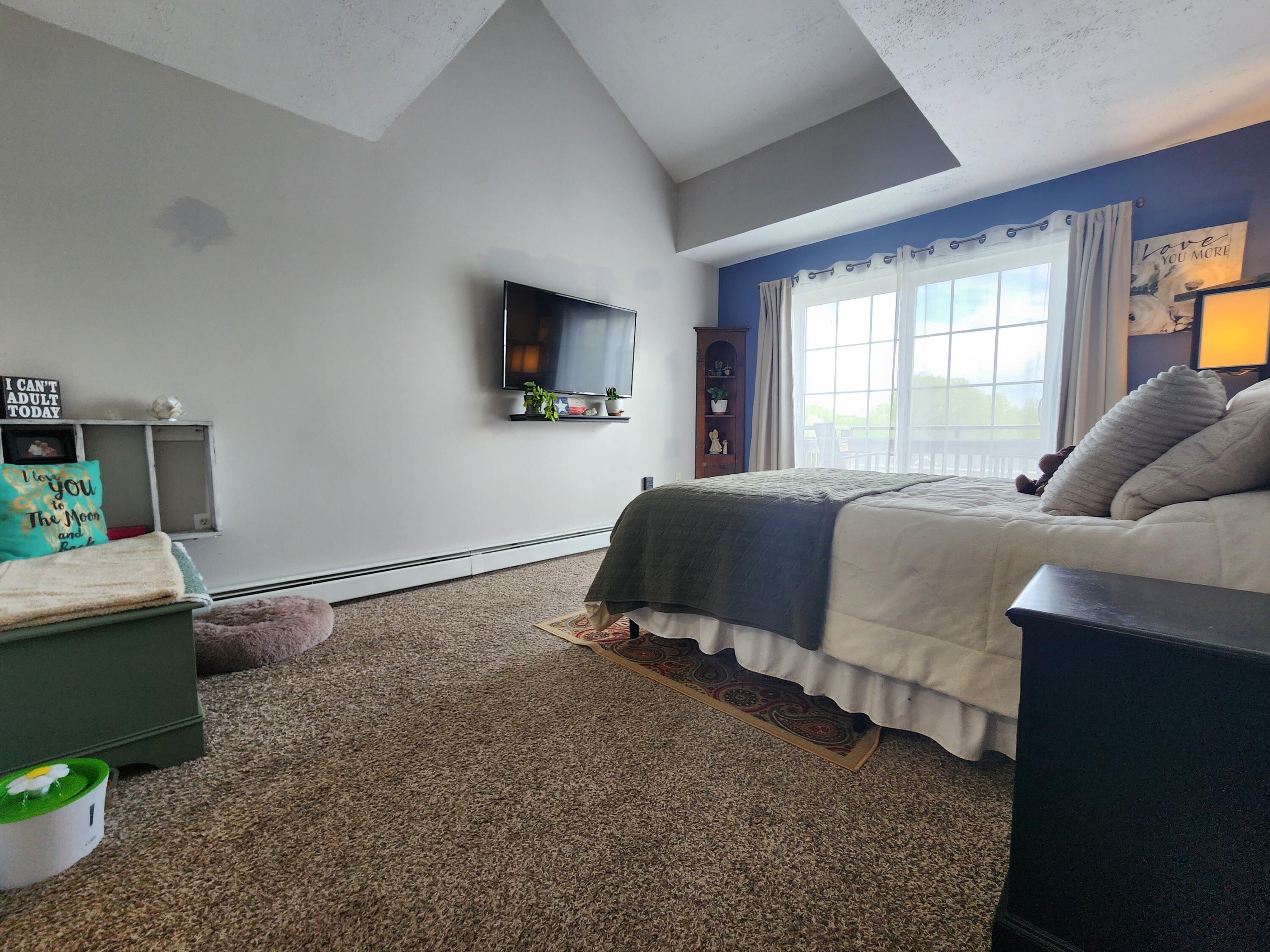 35 Mathews Avenue, 43