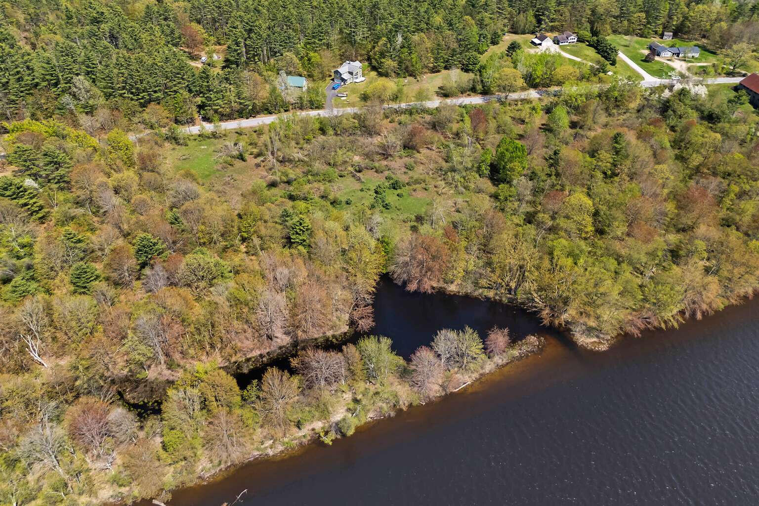 Lot B River Road