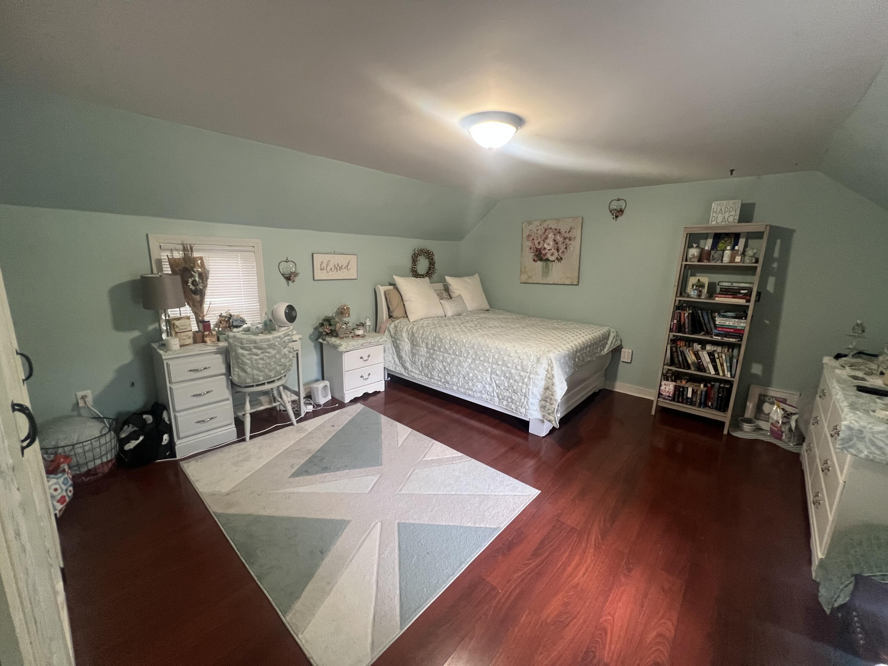 5 Columbia Street