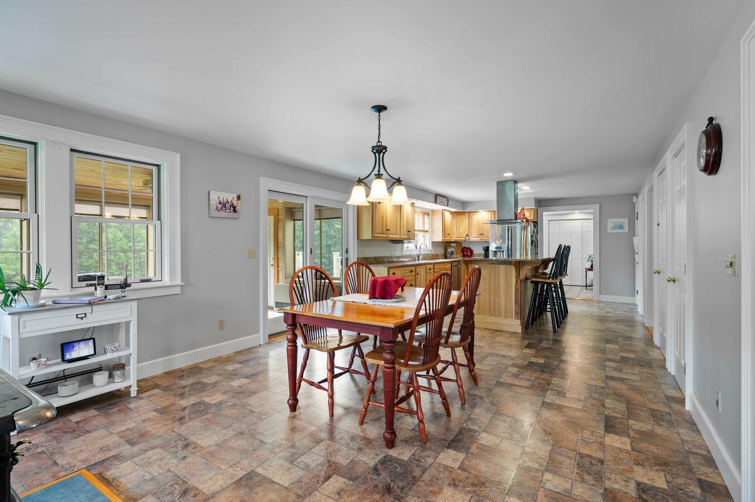 11 Troy Road