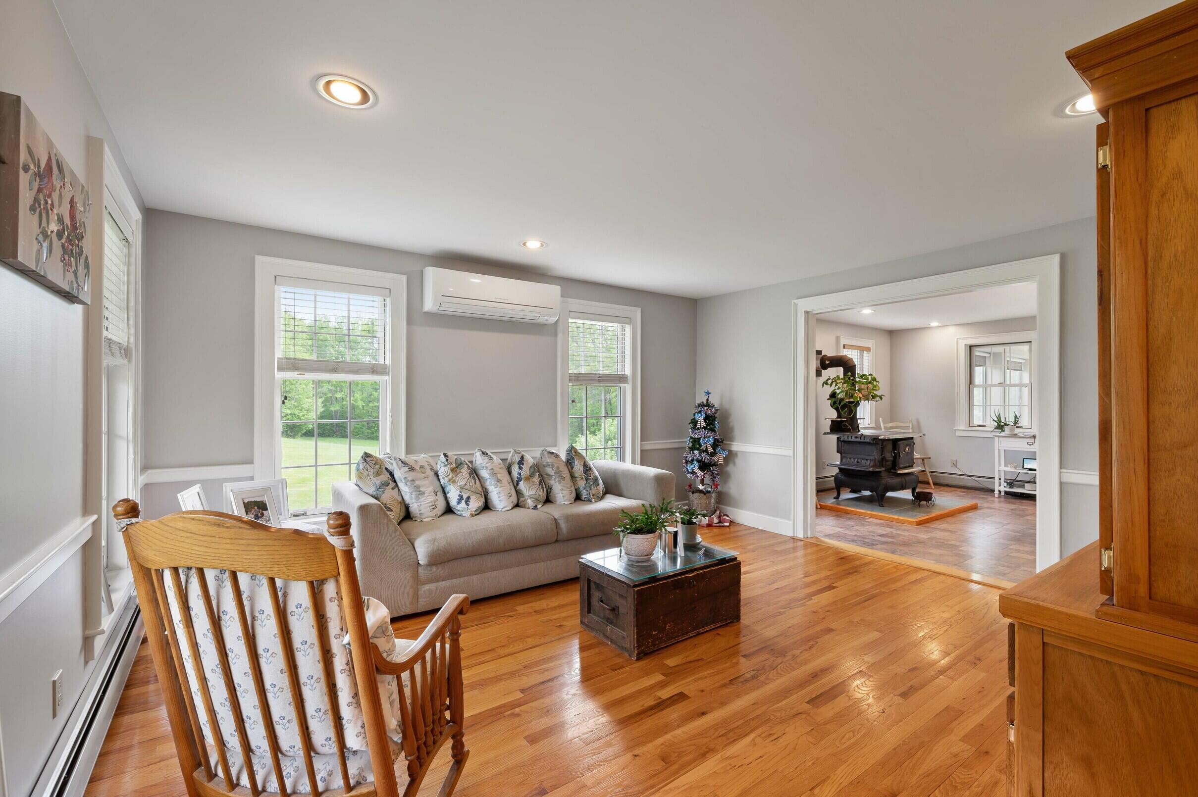 11 Troy Road