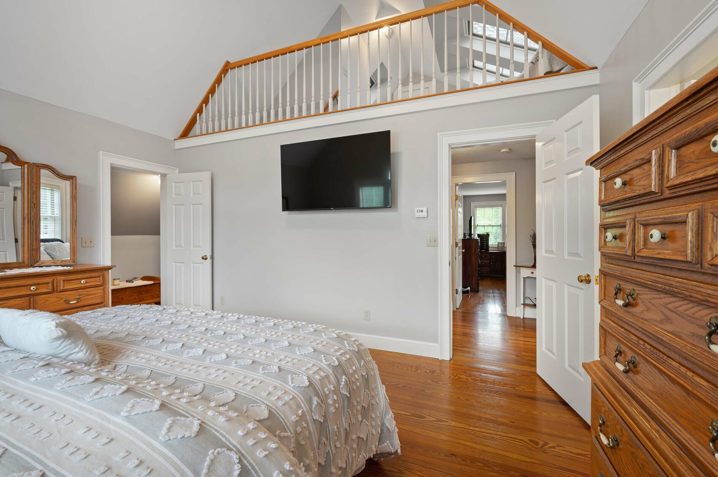 11 Troy Road