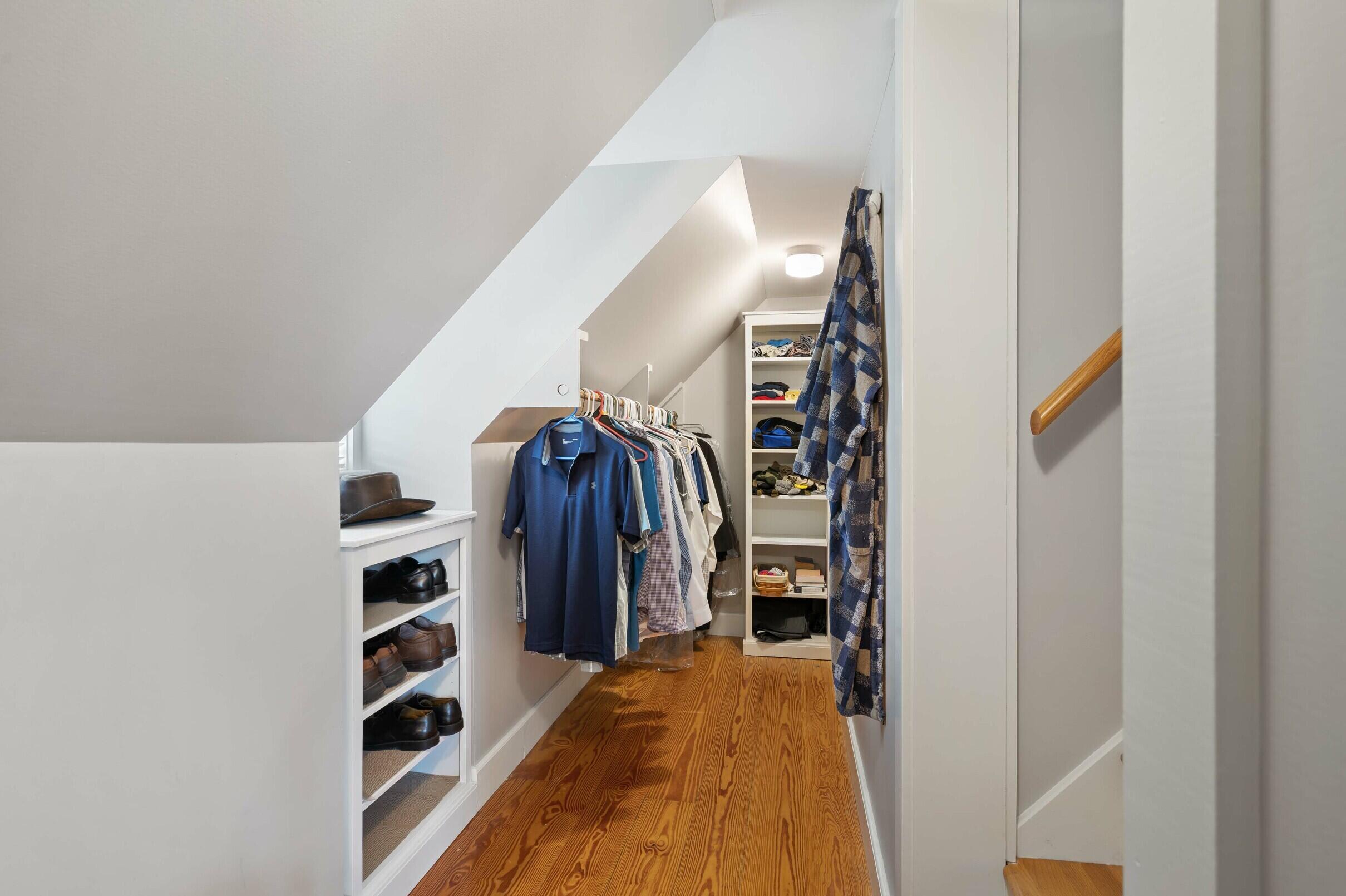 11 Troy Road