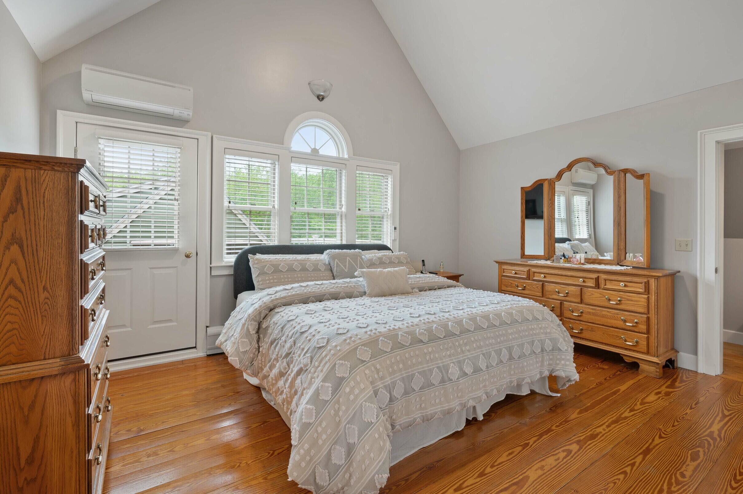11 Troy Road
