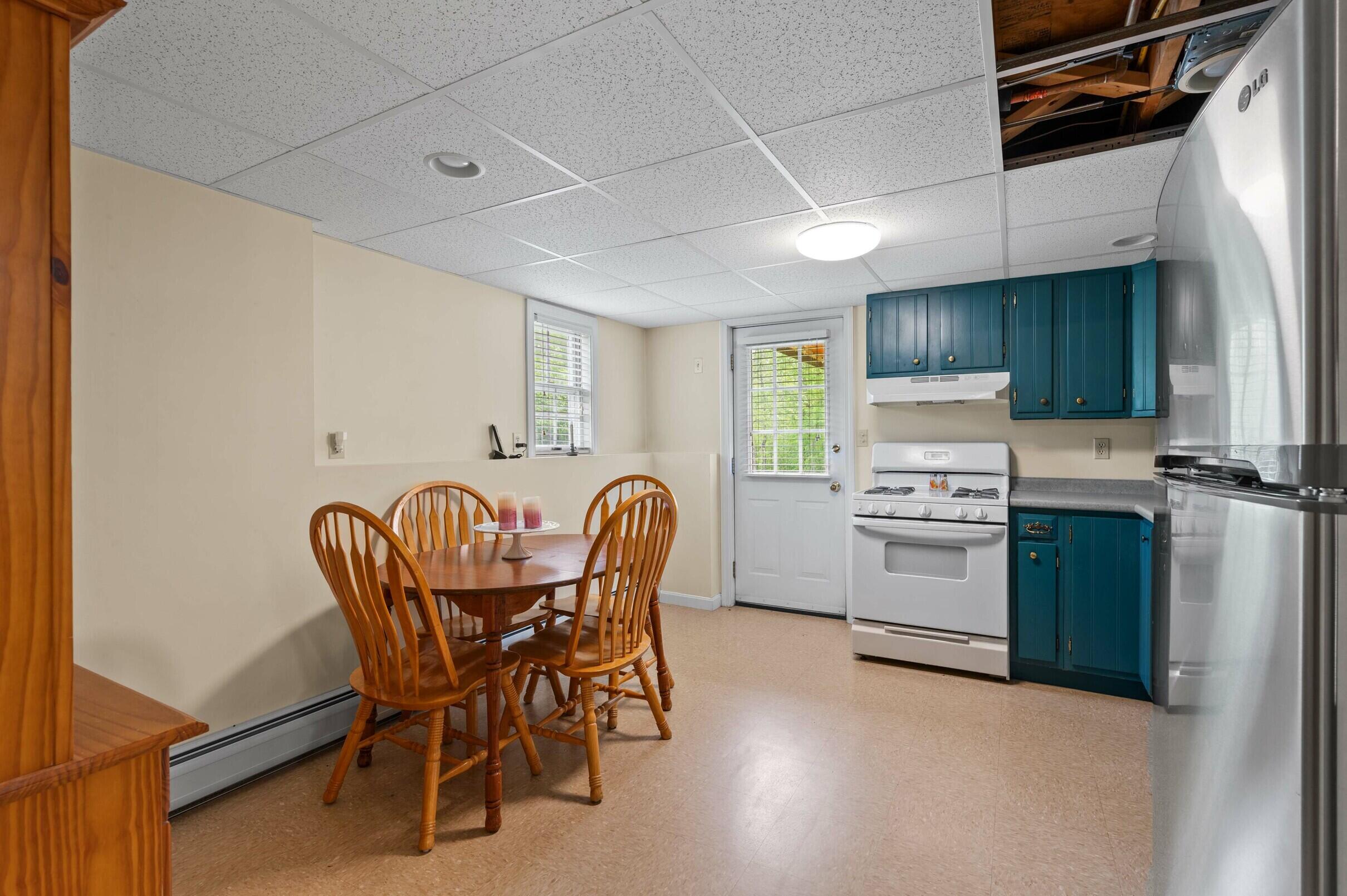 11 Troy Road