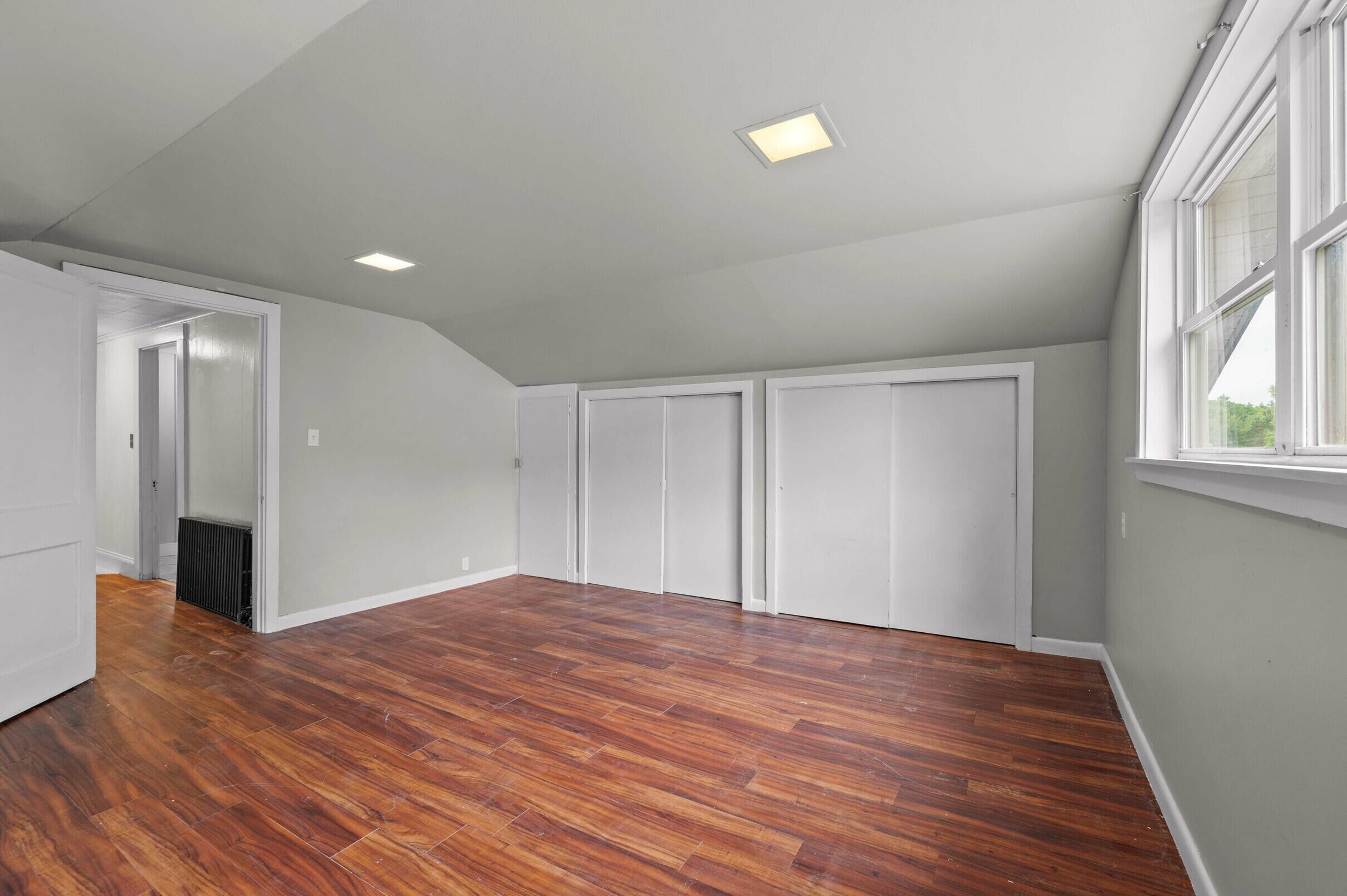 25 Foch Street