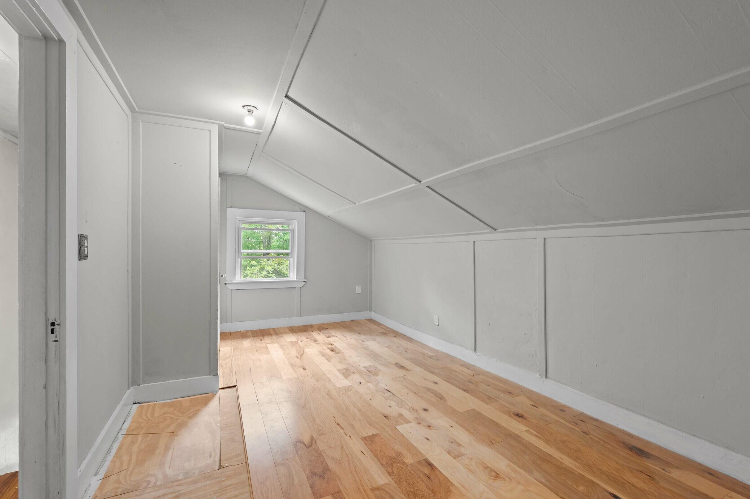 25 Foch Street