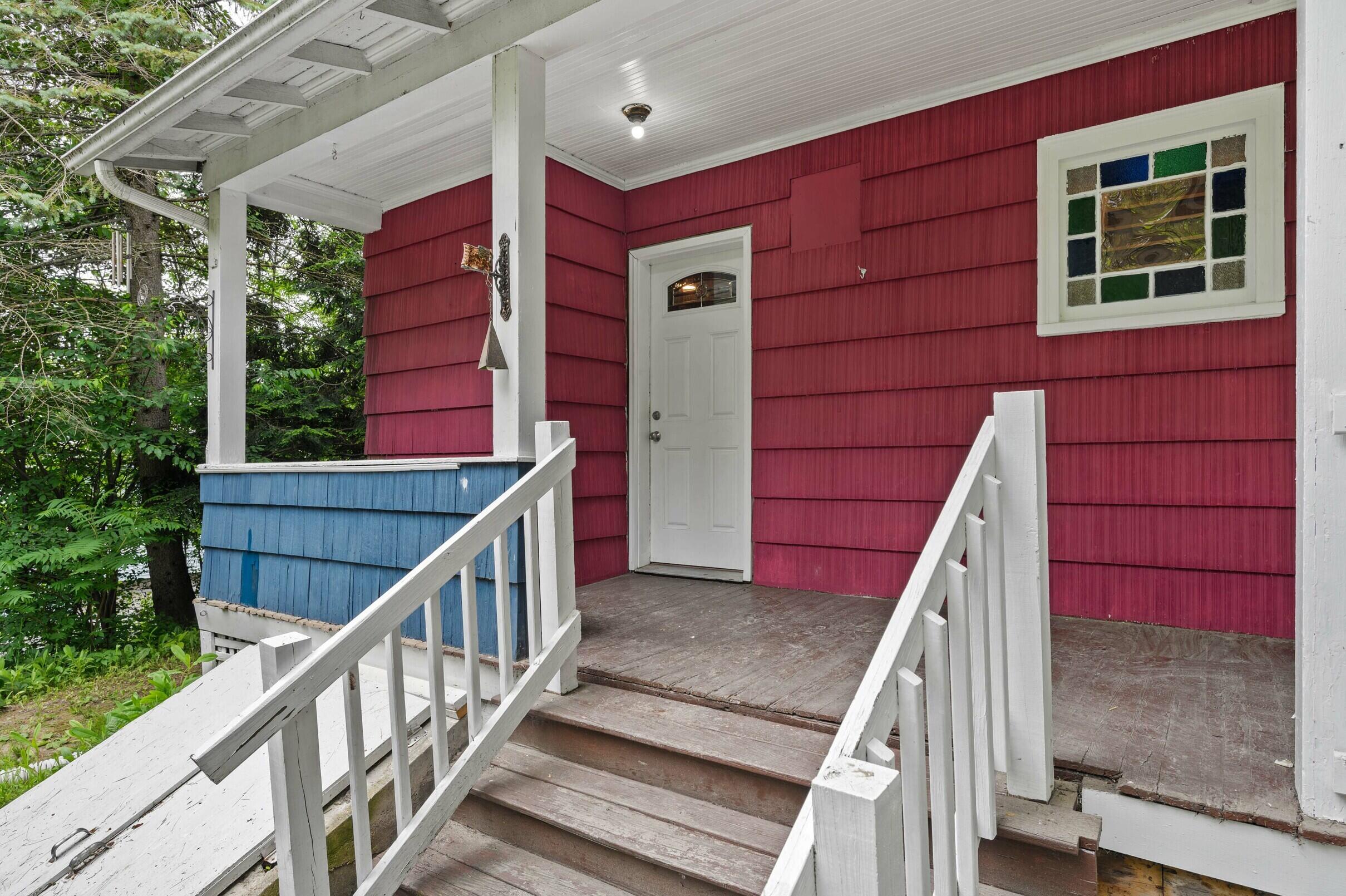 25 Foch Street
