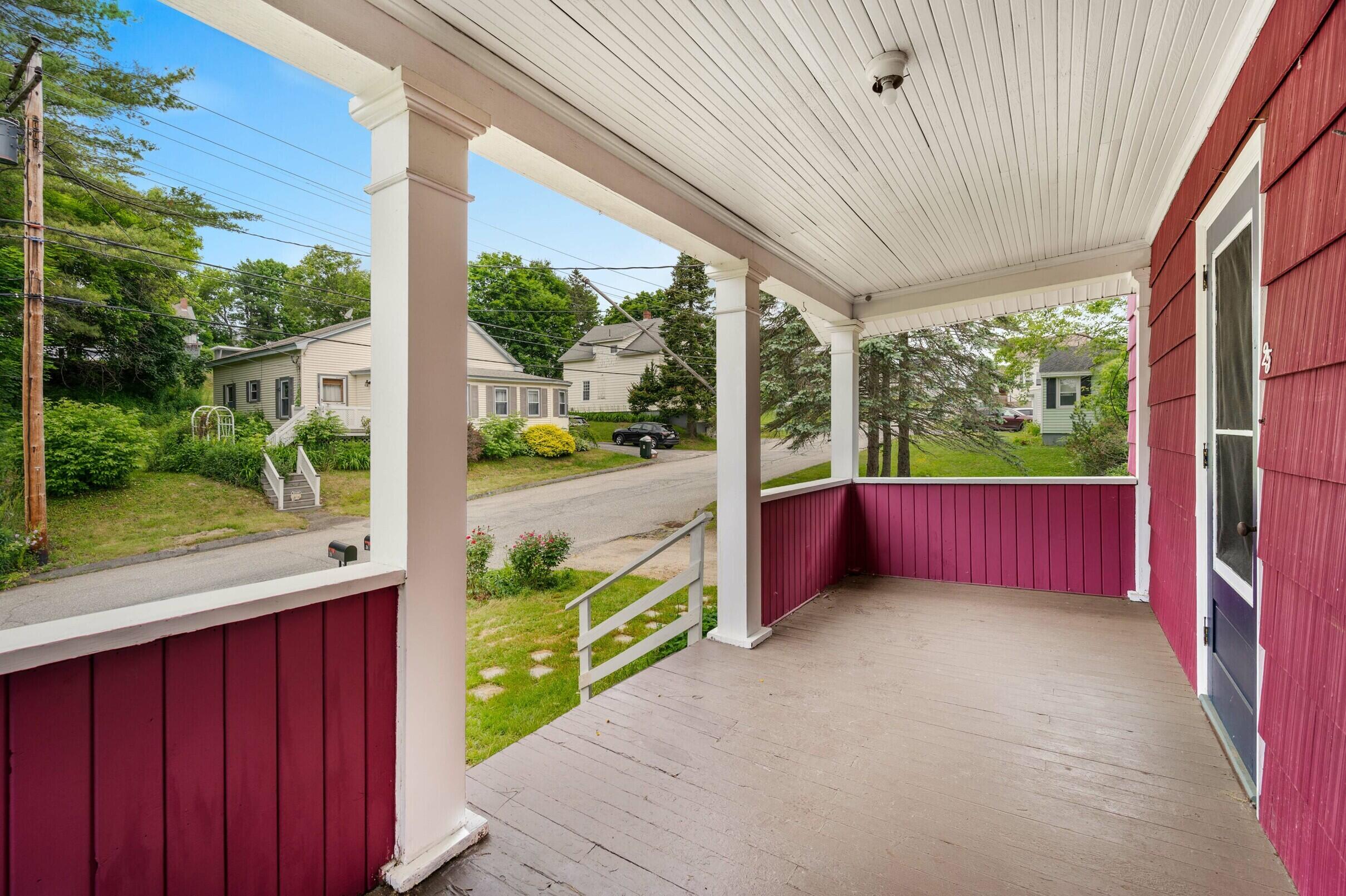 25 Foch Street