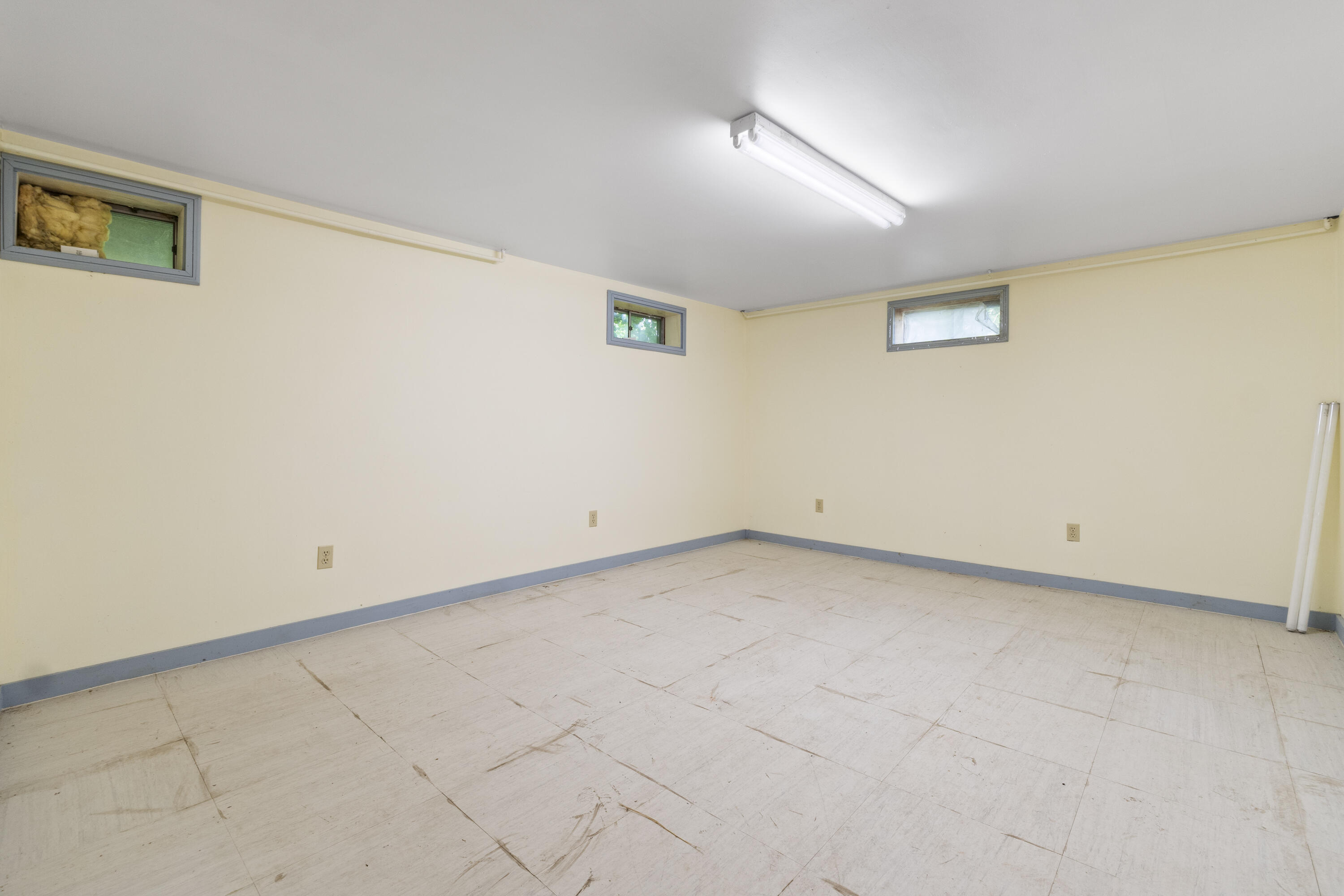 19 Windy Meadows Drive