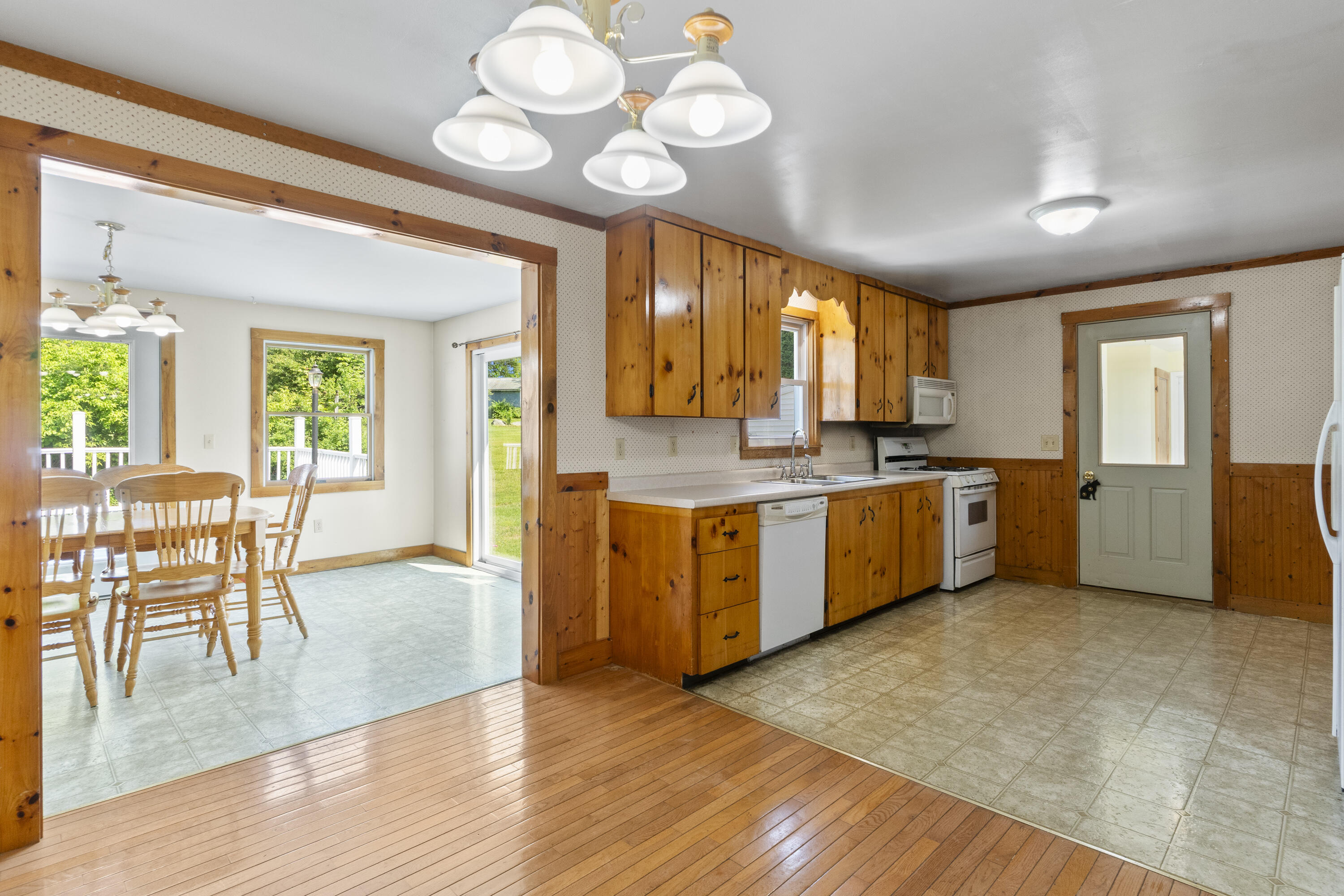 19 Windy Meadows Drive