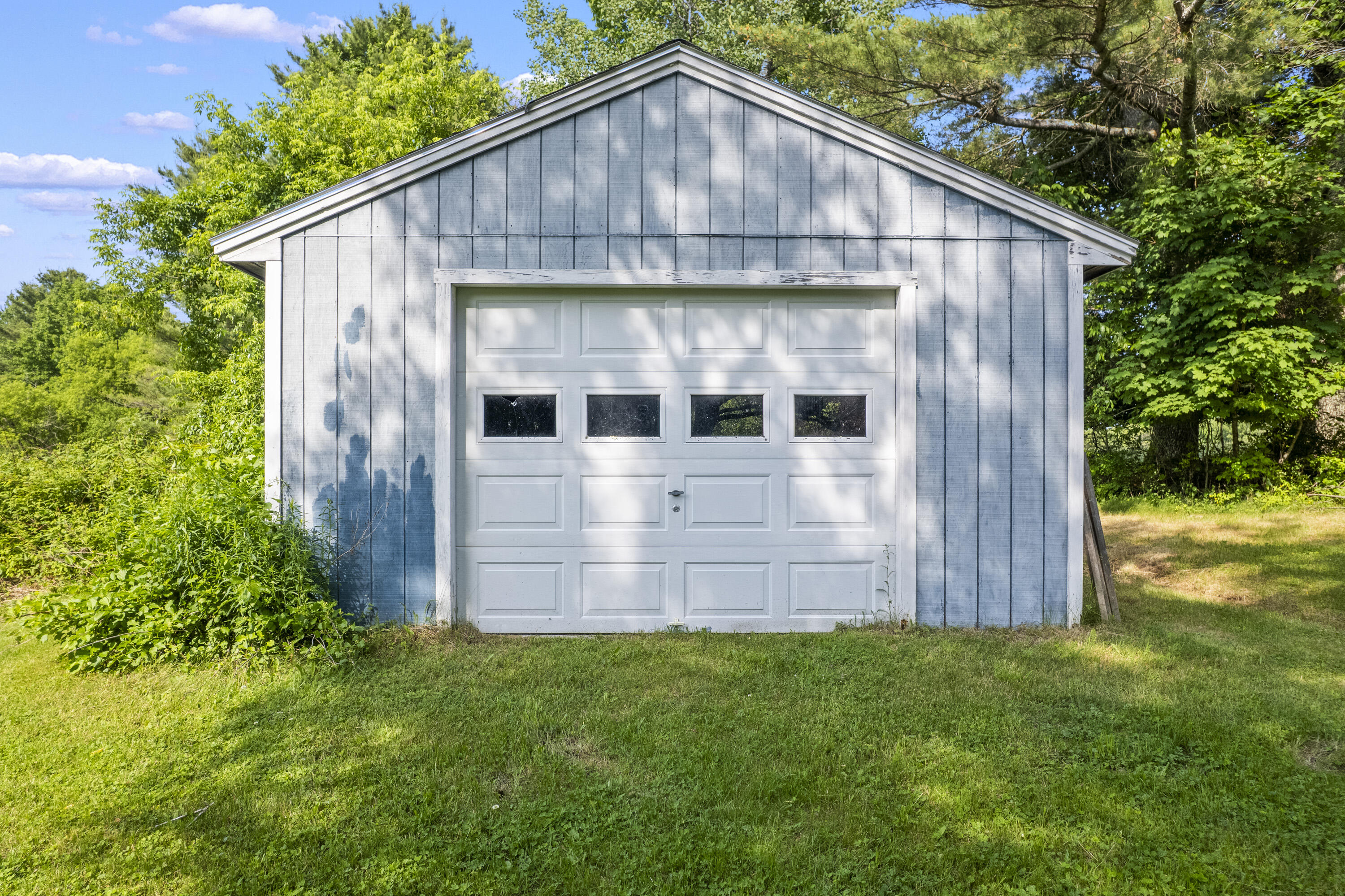 19 Windy Meadows Drive