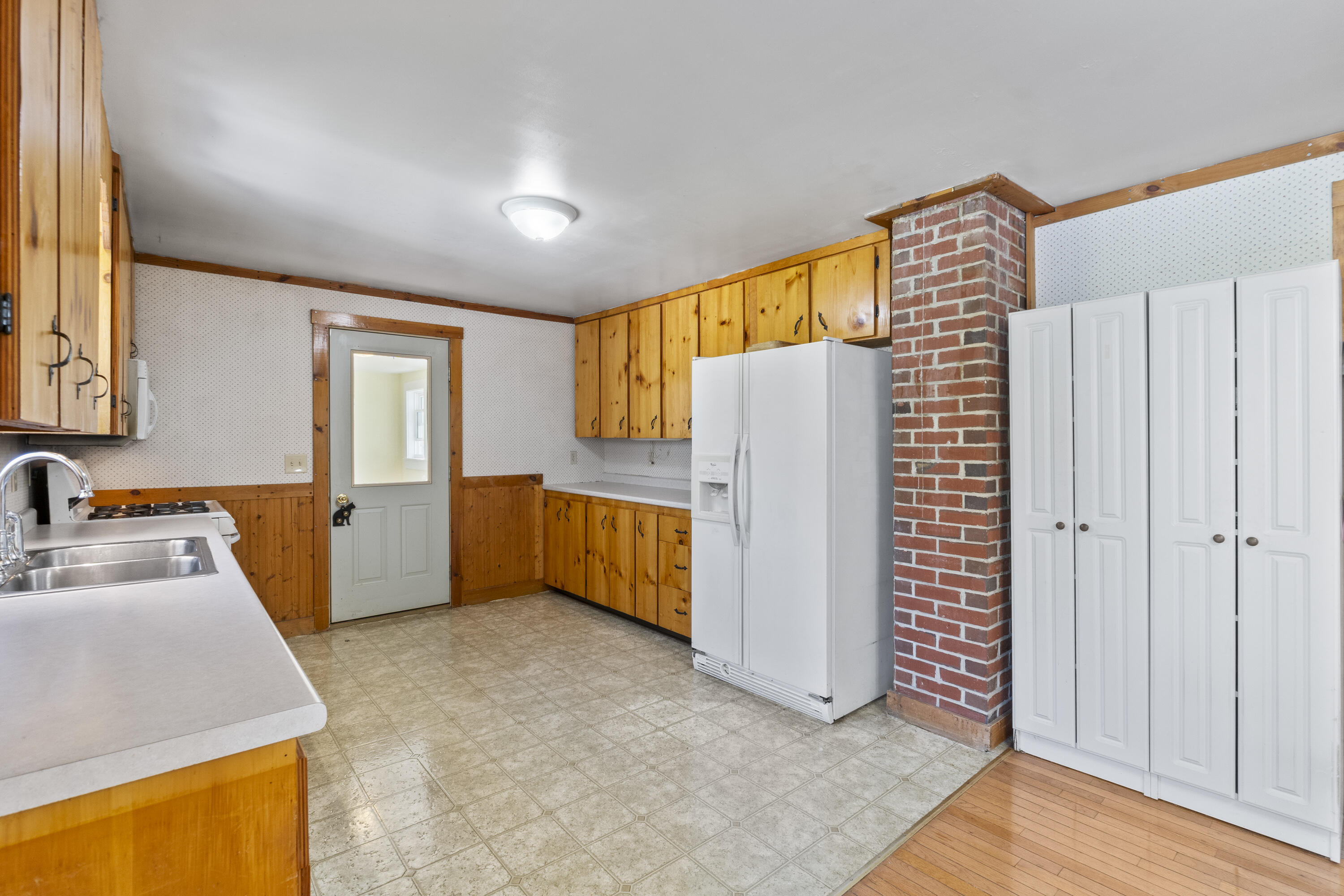 19 Windy Meadows Drive