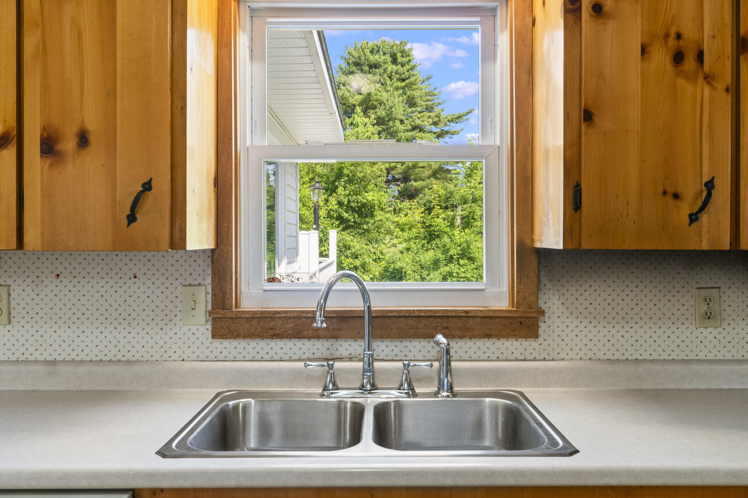 19 Windy Meadows Drive