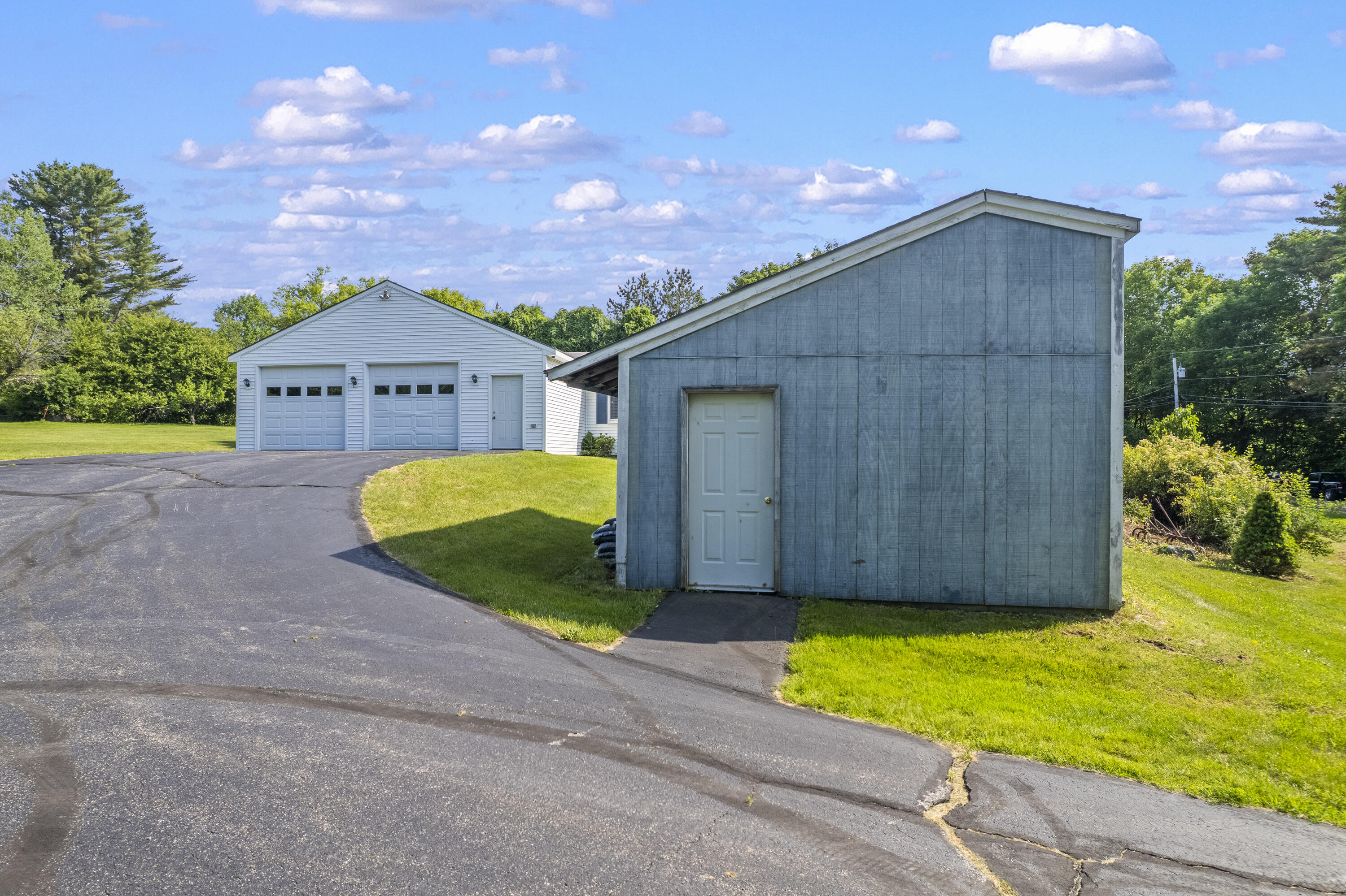 19 Windy Meadows Drive