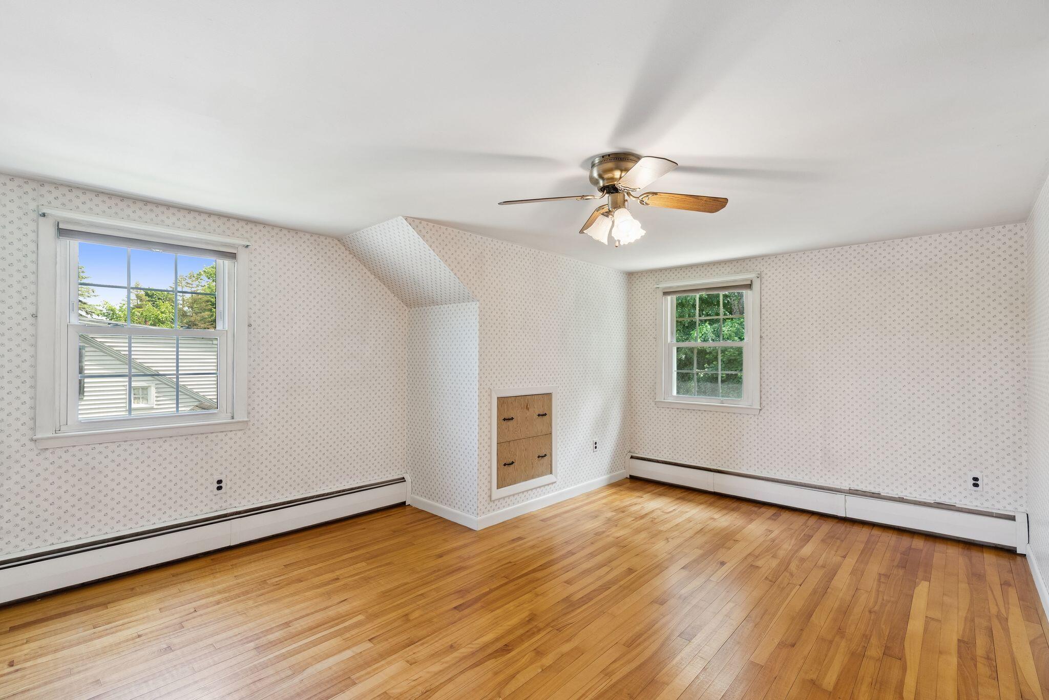 24 Sixth Avenue