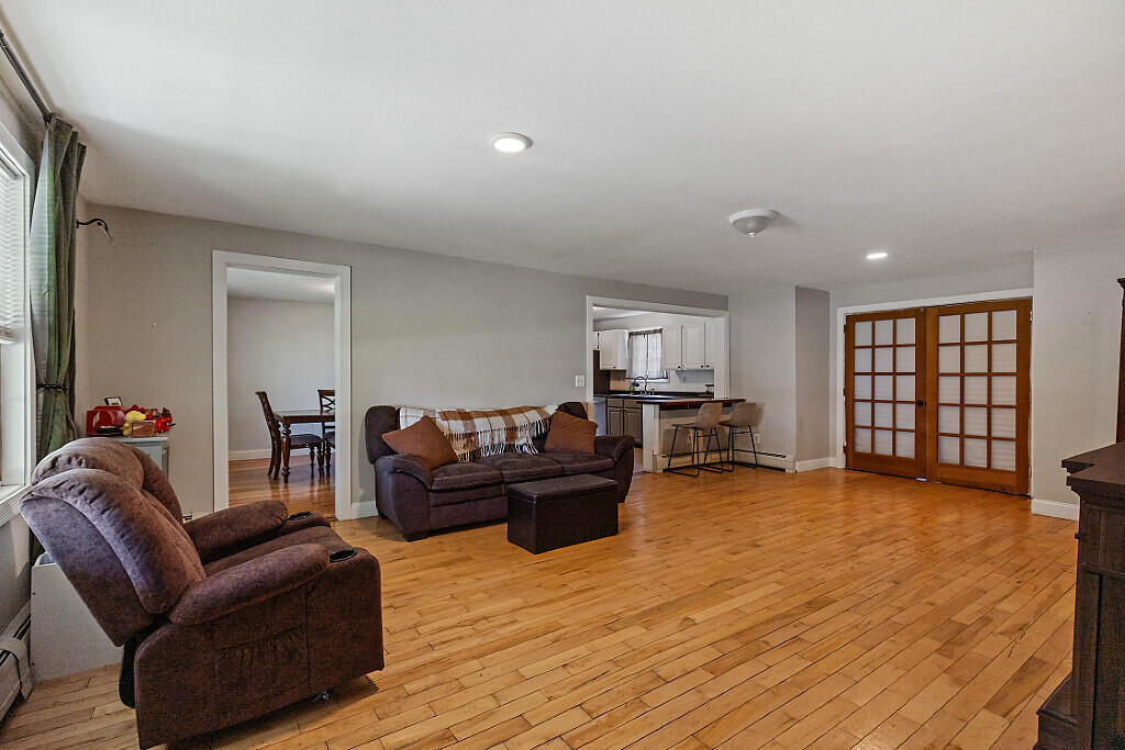 6 Clearview Avenue