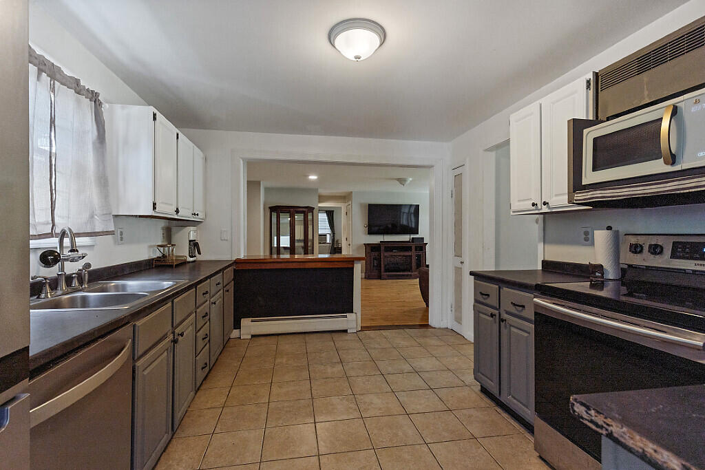 6 Clearview Avenue