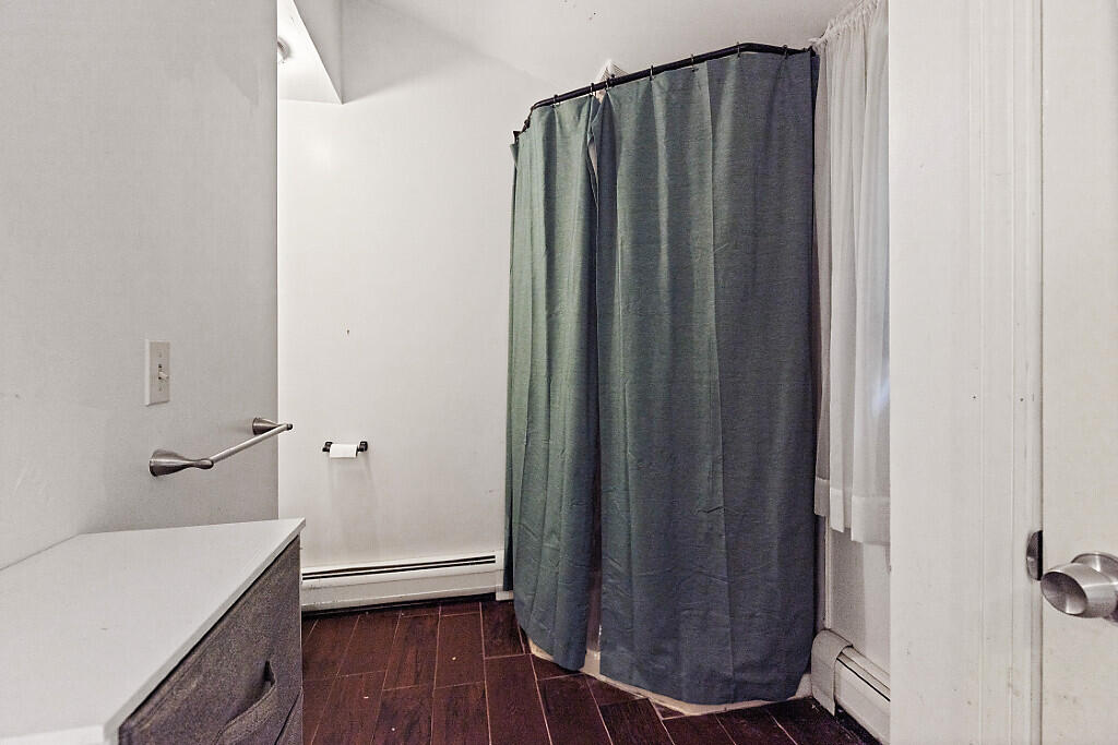 6 Clearview Avenue