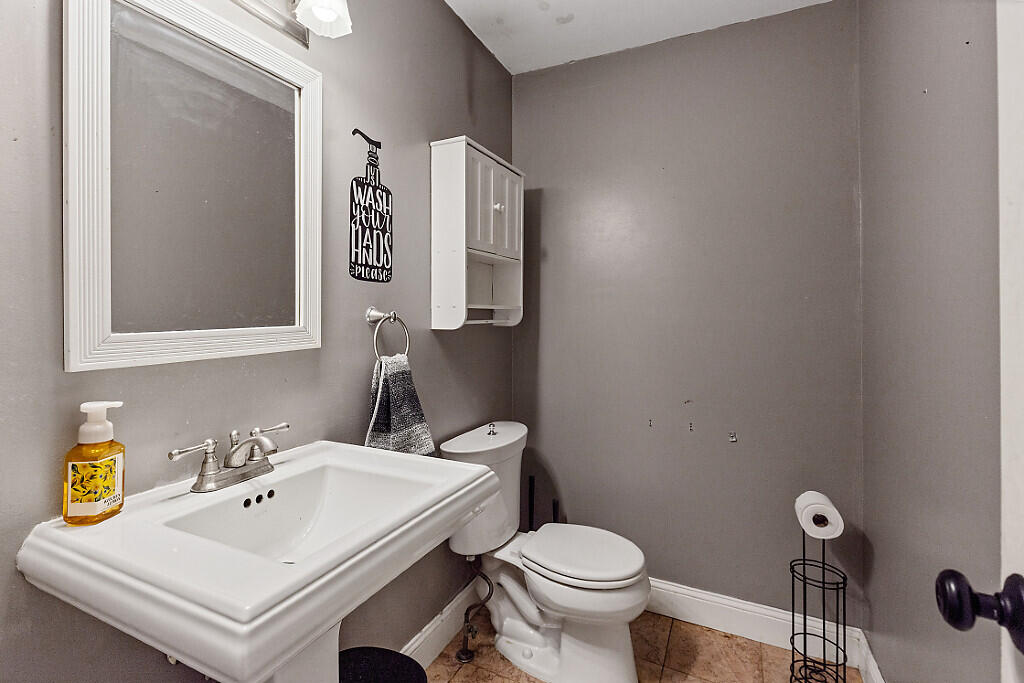 6 Clearview Avenue
