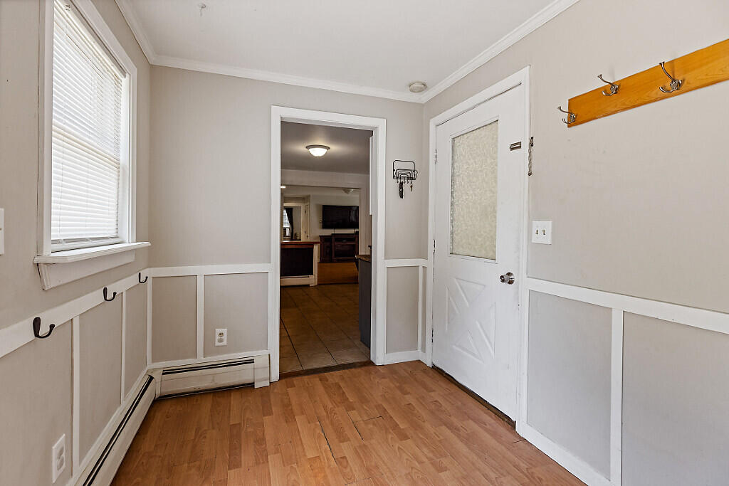 6 Clearview Avenue