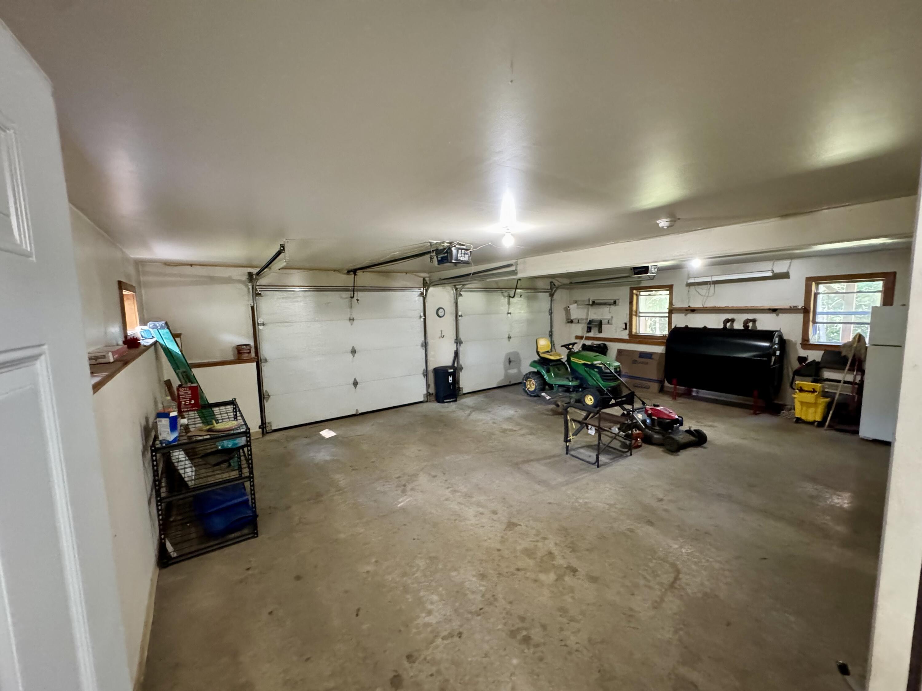 88 Hillcrest Dr Extension
