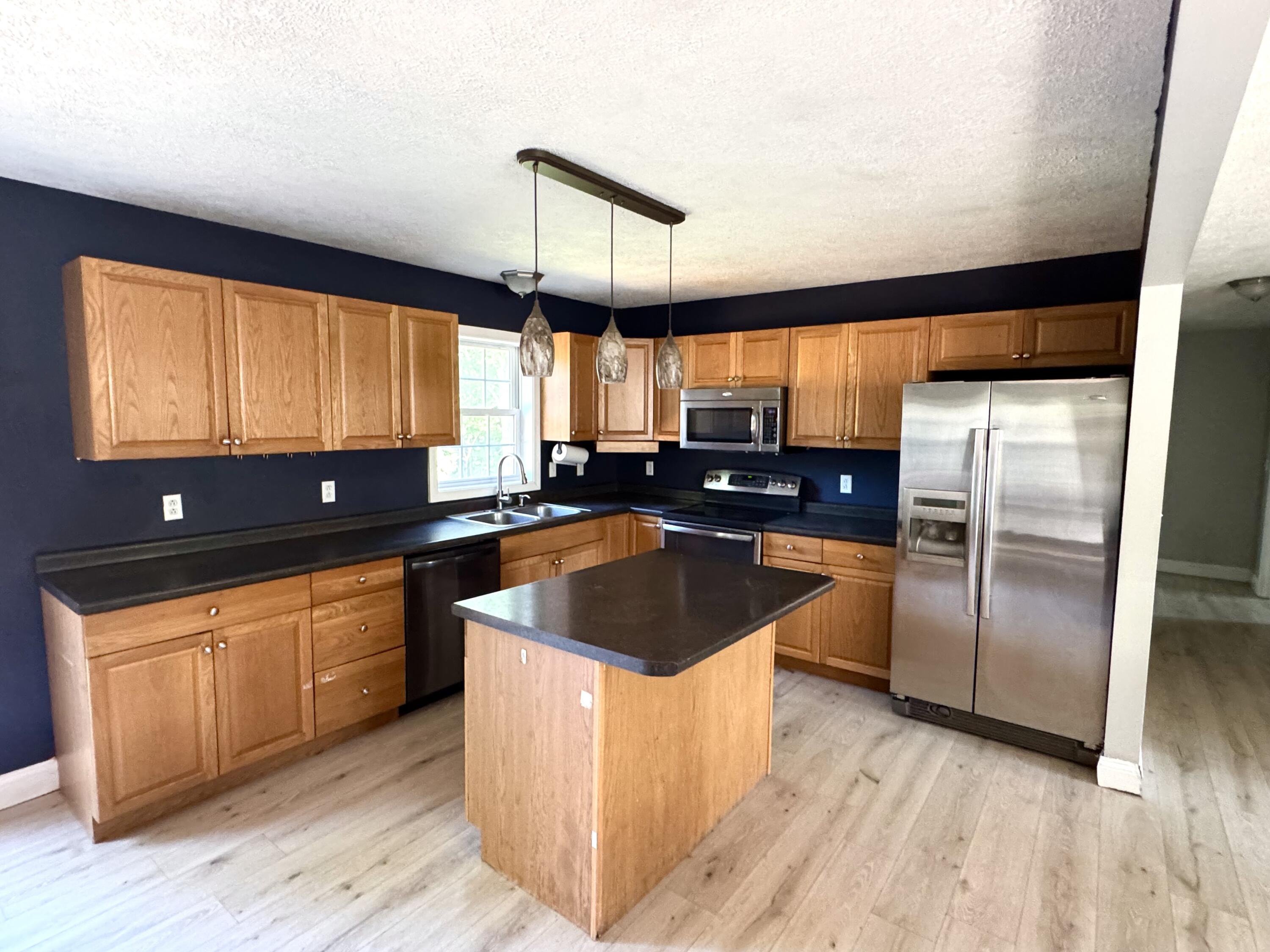 88 Hillcrest Dr Extension