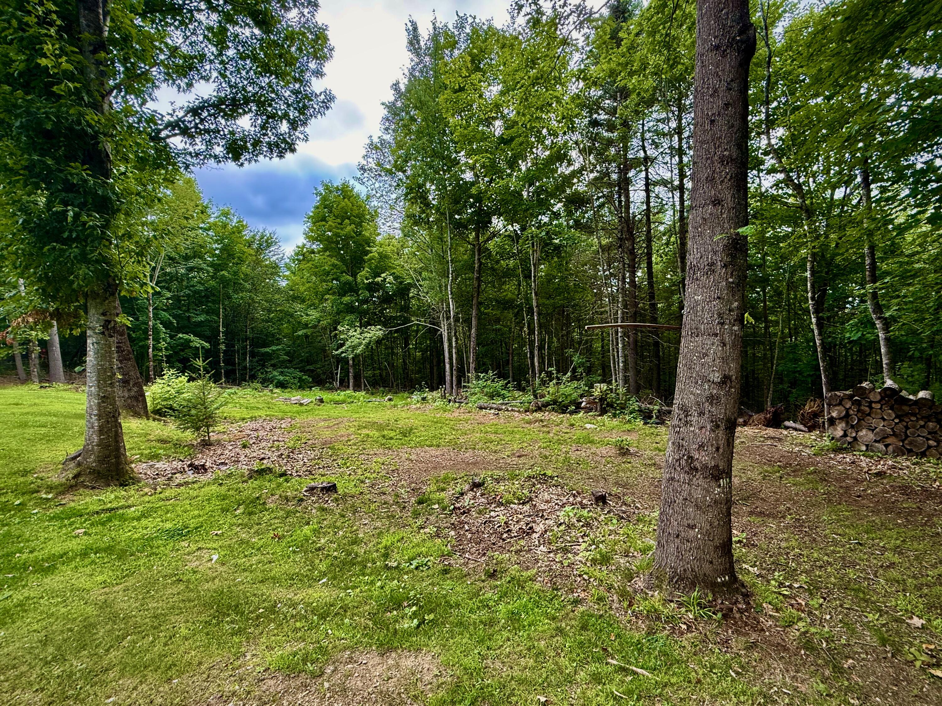 88 Hillcrest Dr Extension