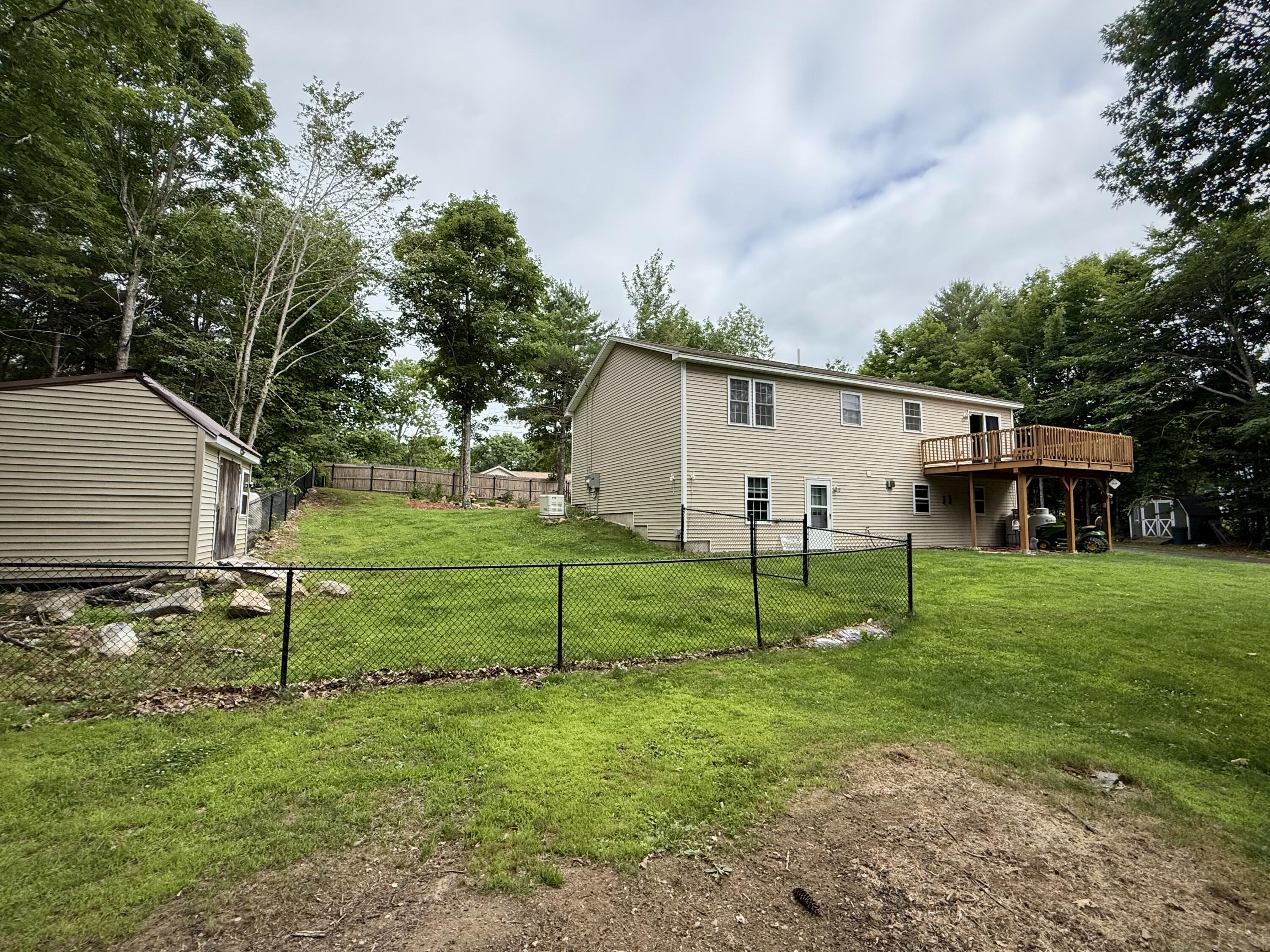 88 Hillcrest Dr Extension