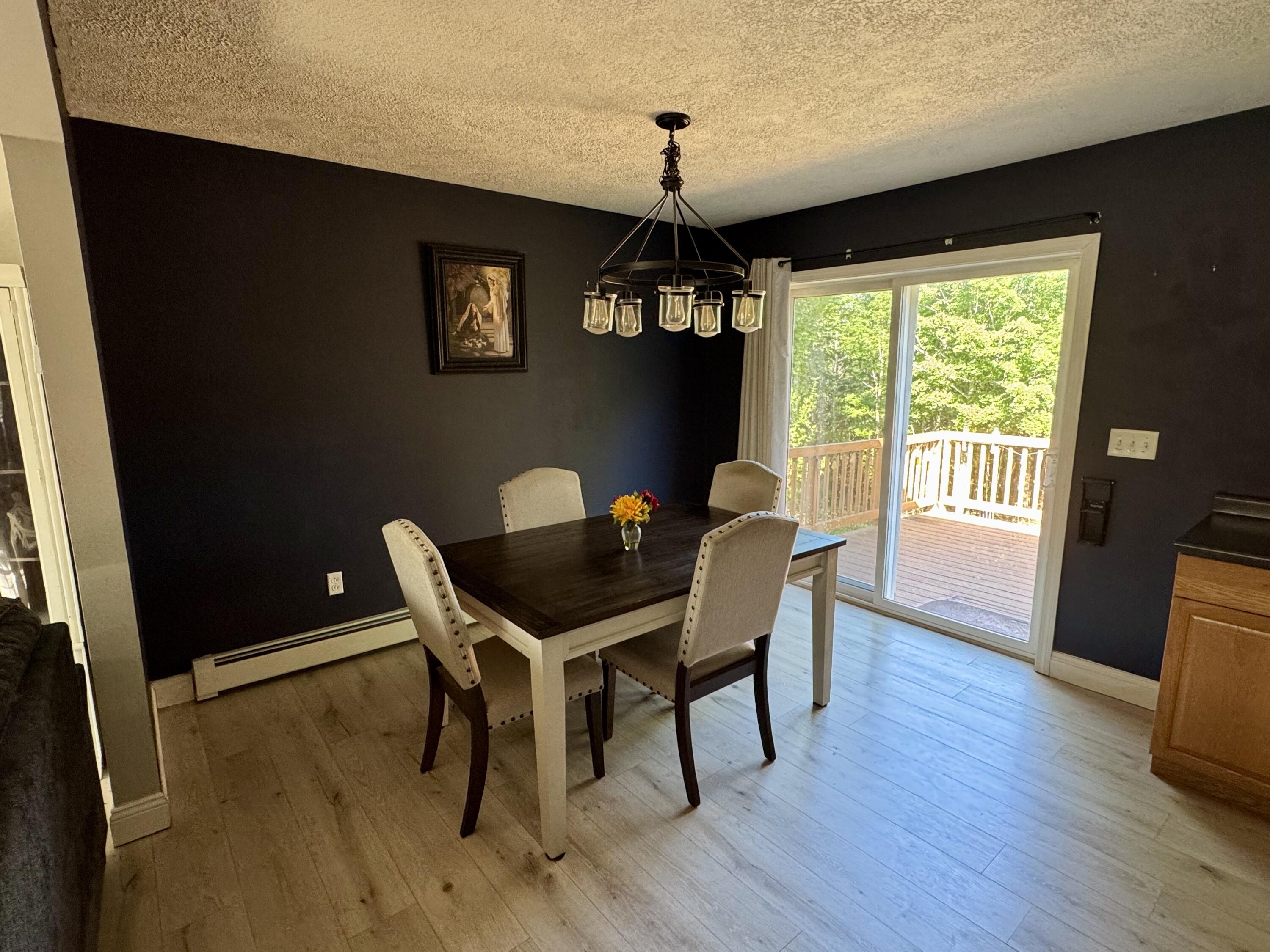 88 Hillcrest Dr Extension