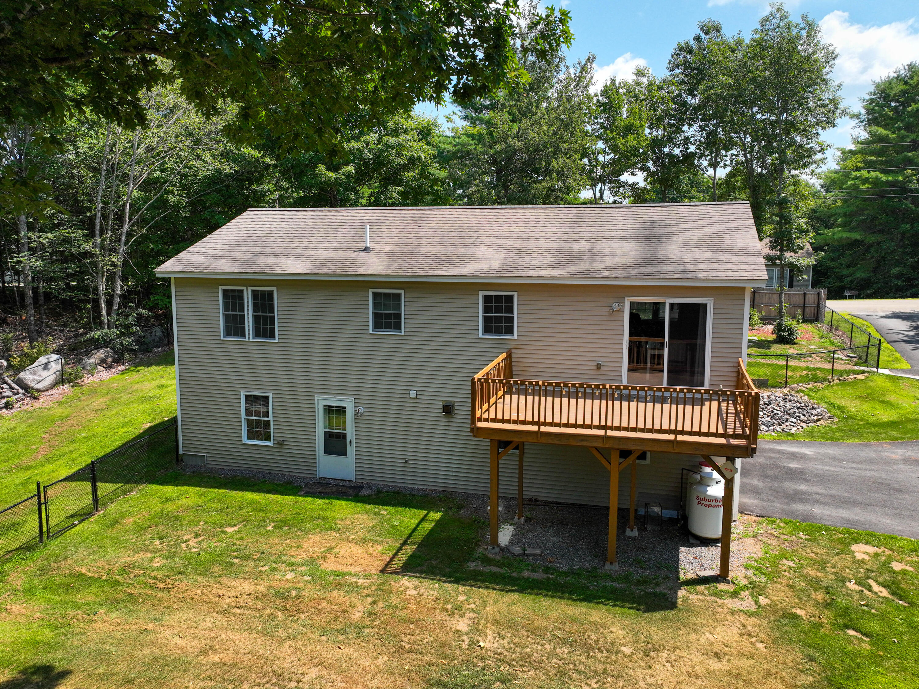 88 Hillcrest Dr Extension