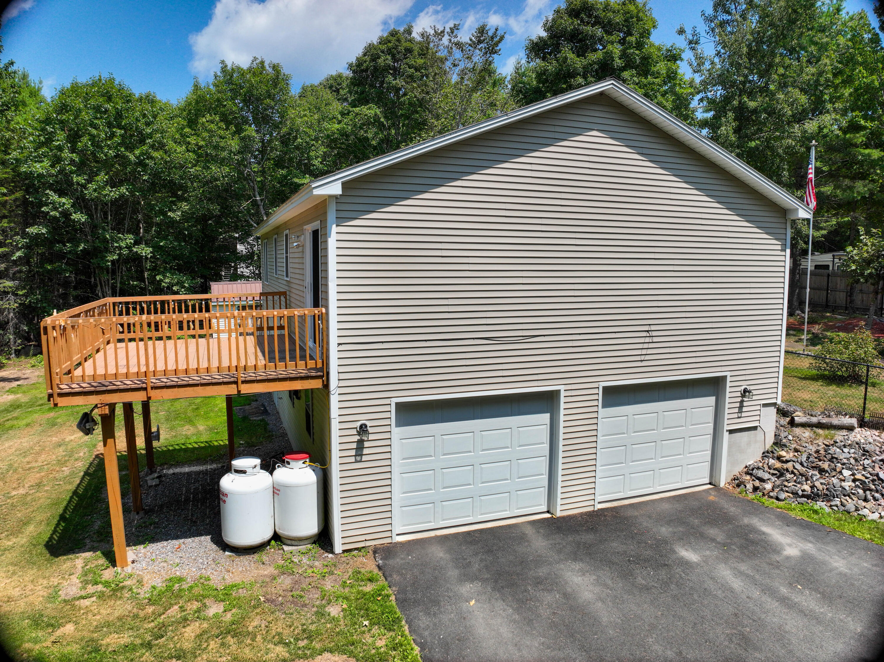 88 Hillcrest Dr Extension