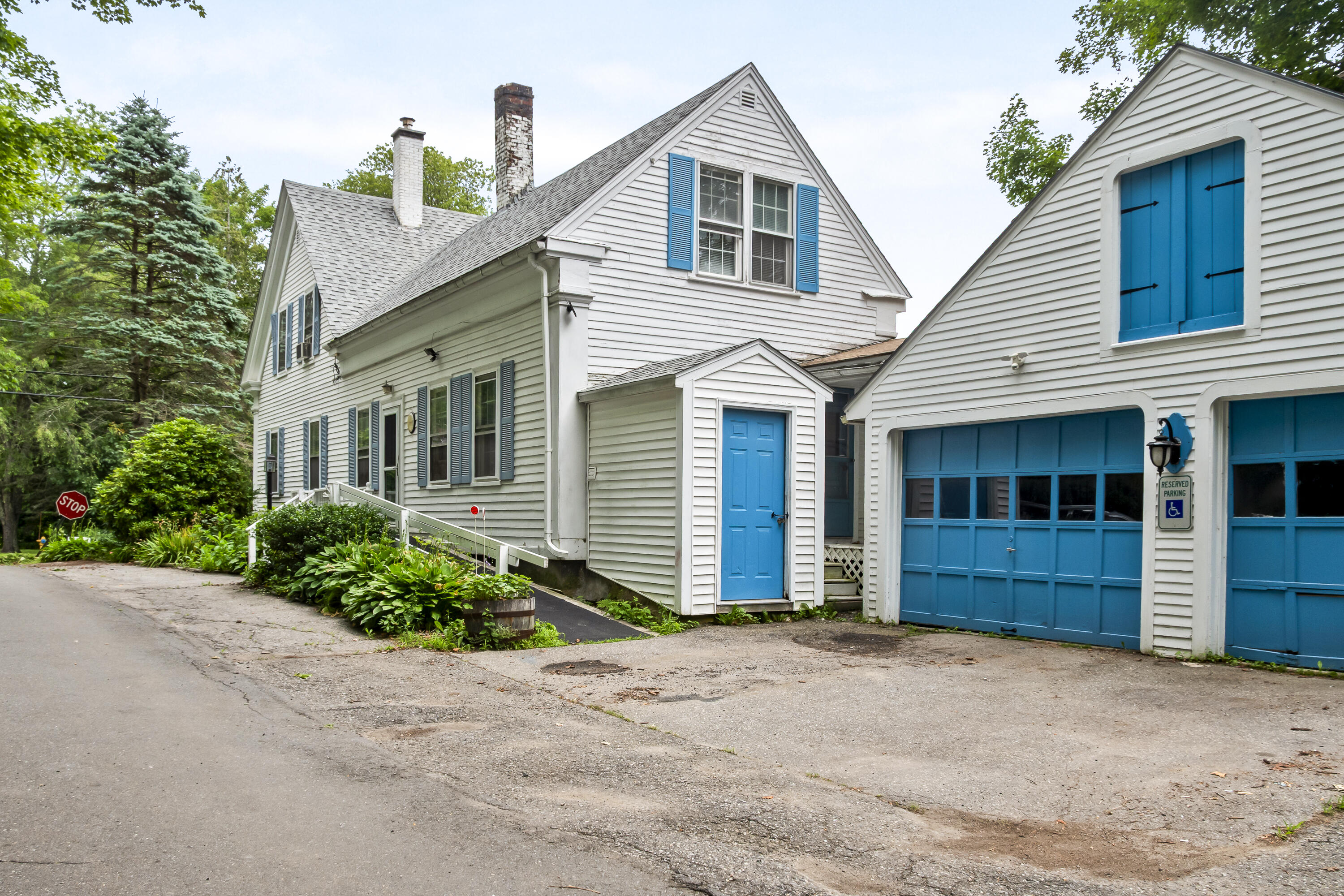 785 W Main Street