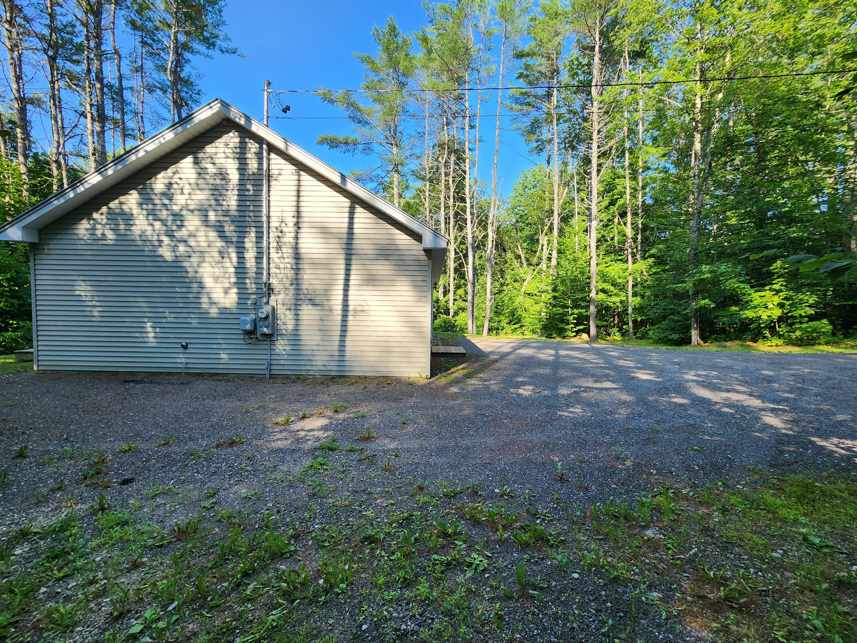 39 Pond Road