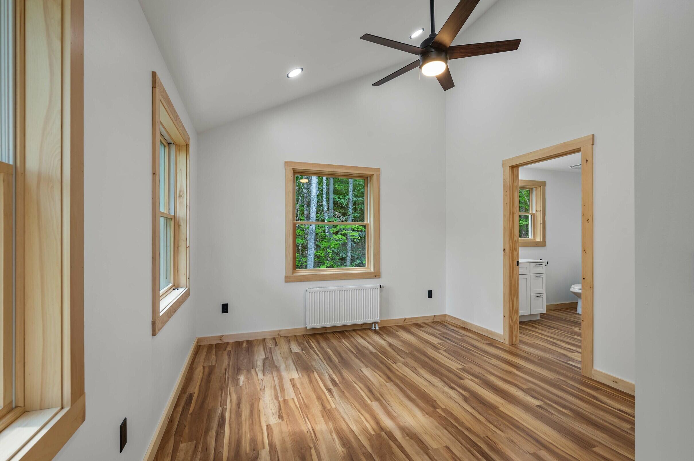 113 Bunker Lane
