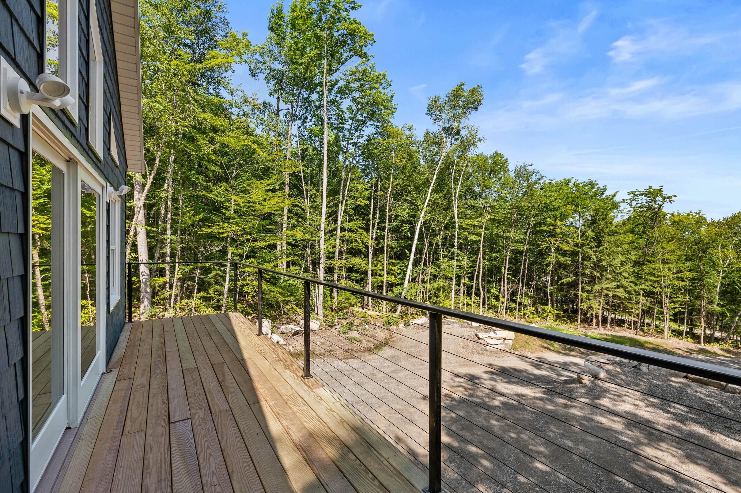 113 Bunker Lane