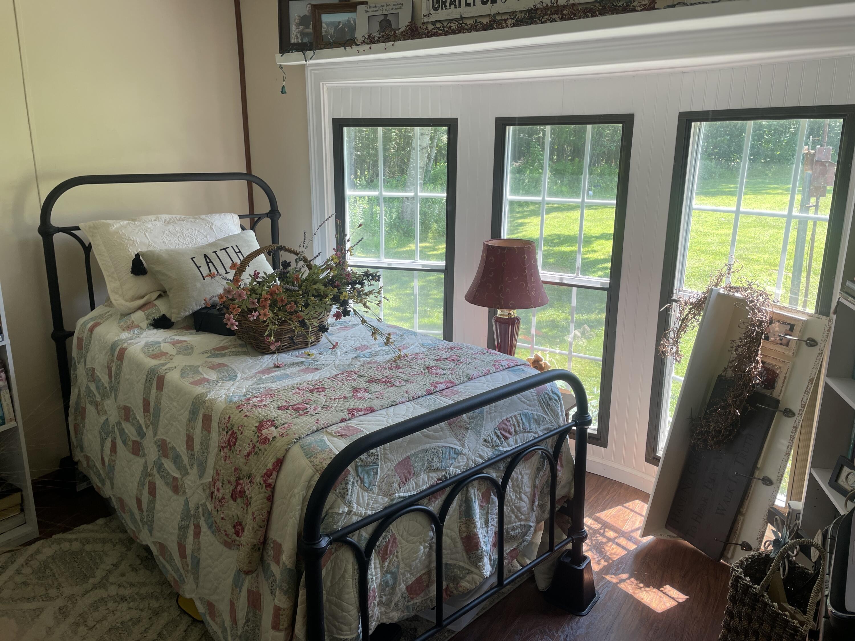 90 Bemis Road, Harmony