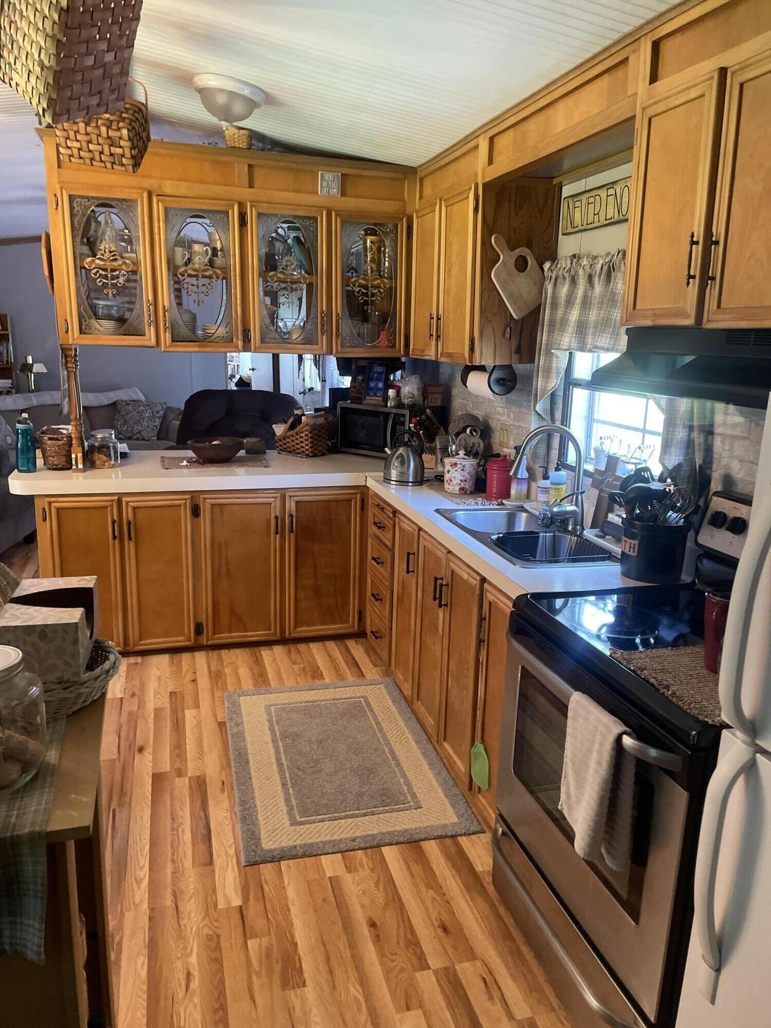 90 Bemis Road, Harmony