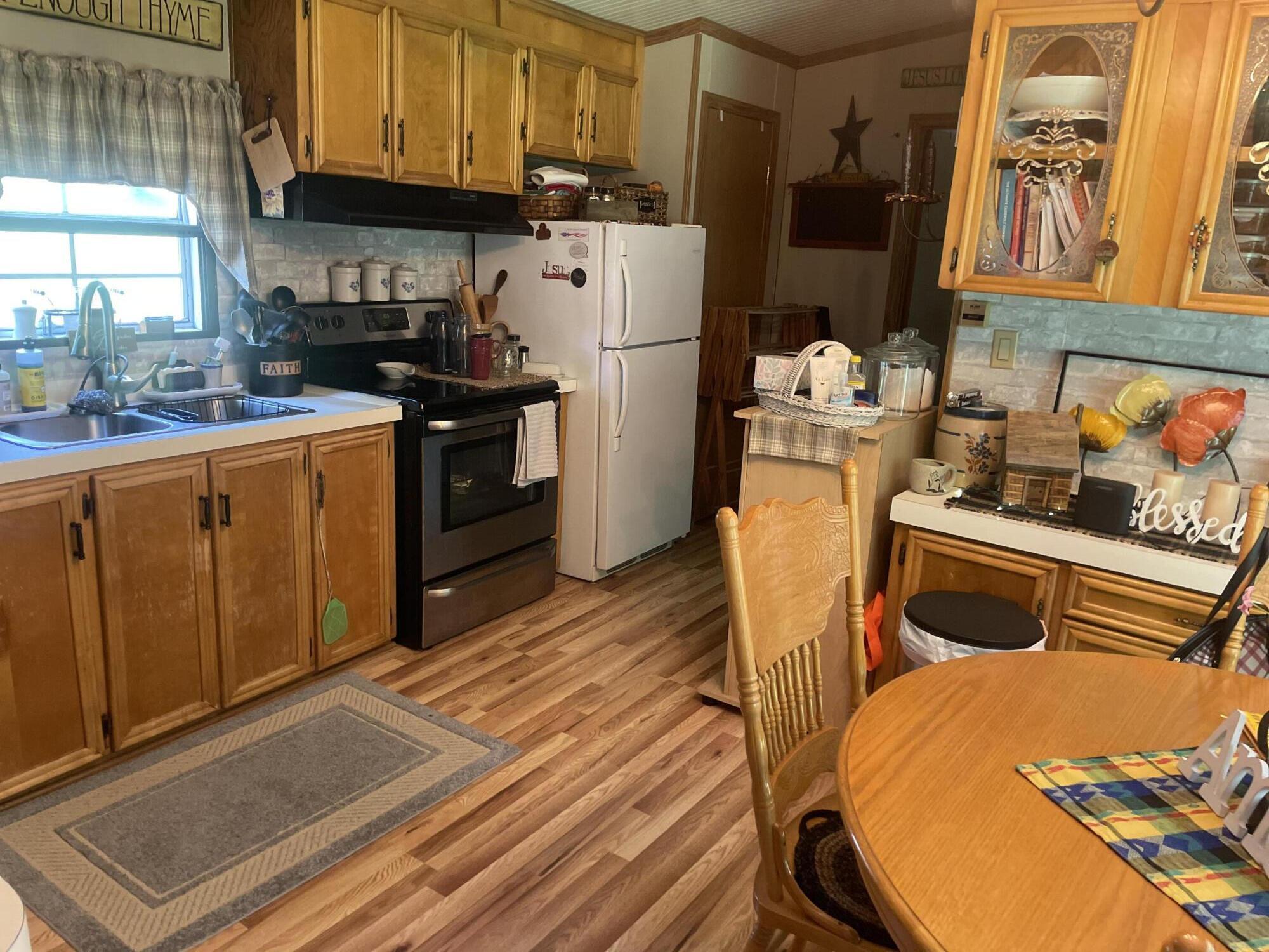 90 Bemis Road, Harmony