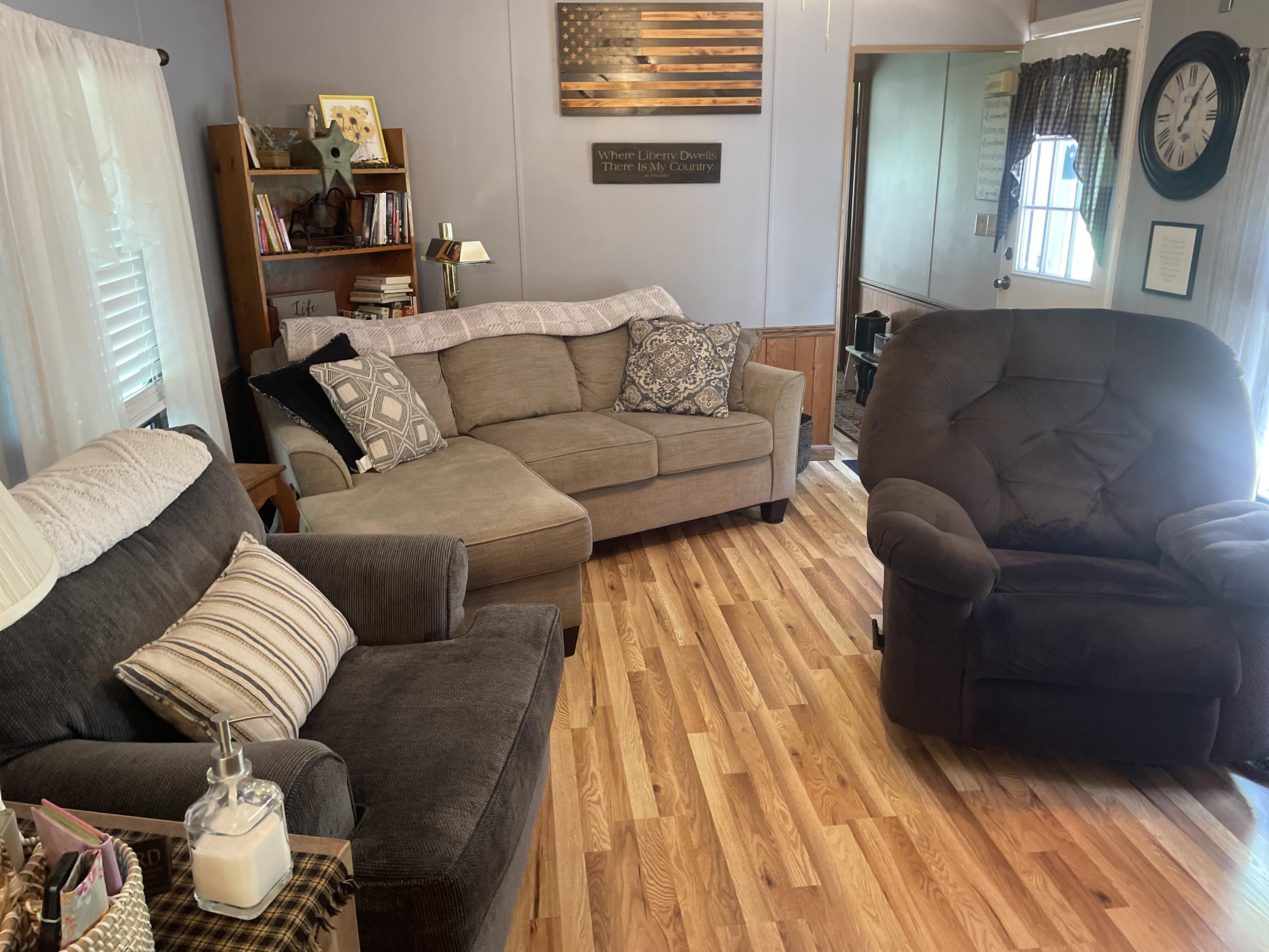 90 Bemis Road, Harmony