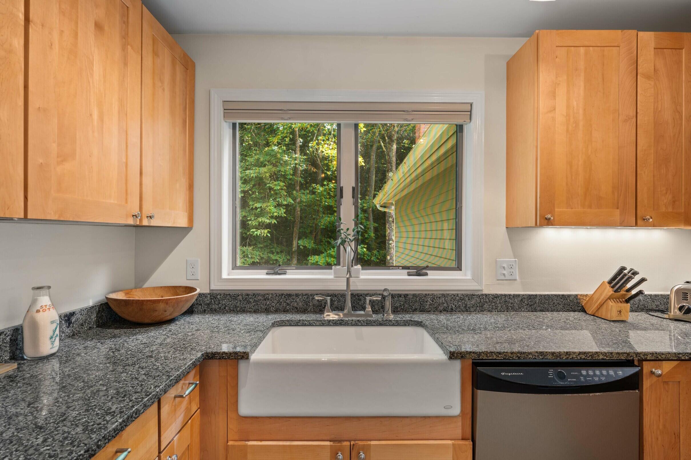 26 Golden Road