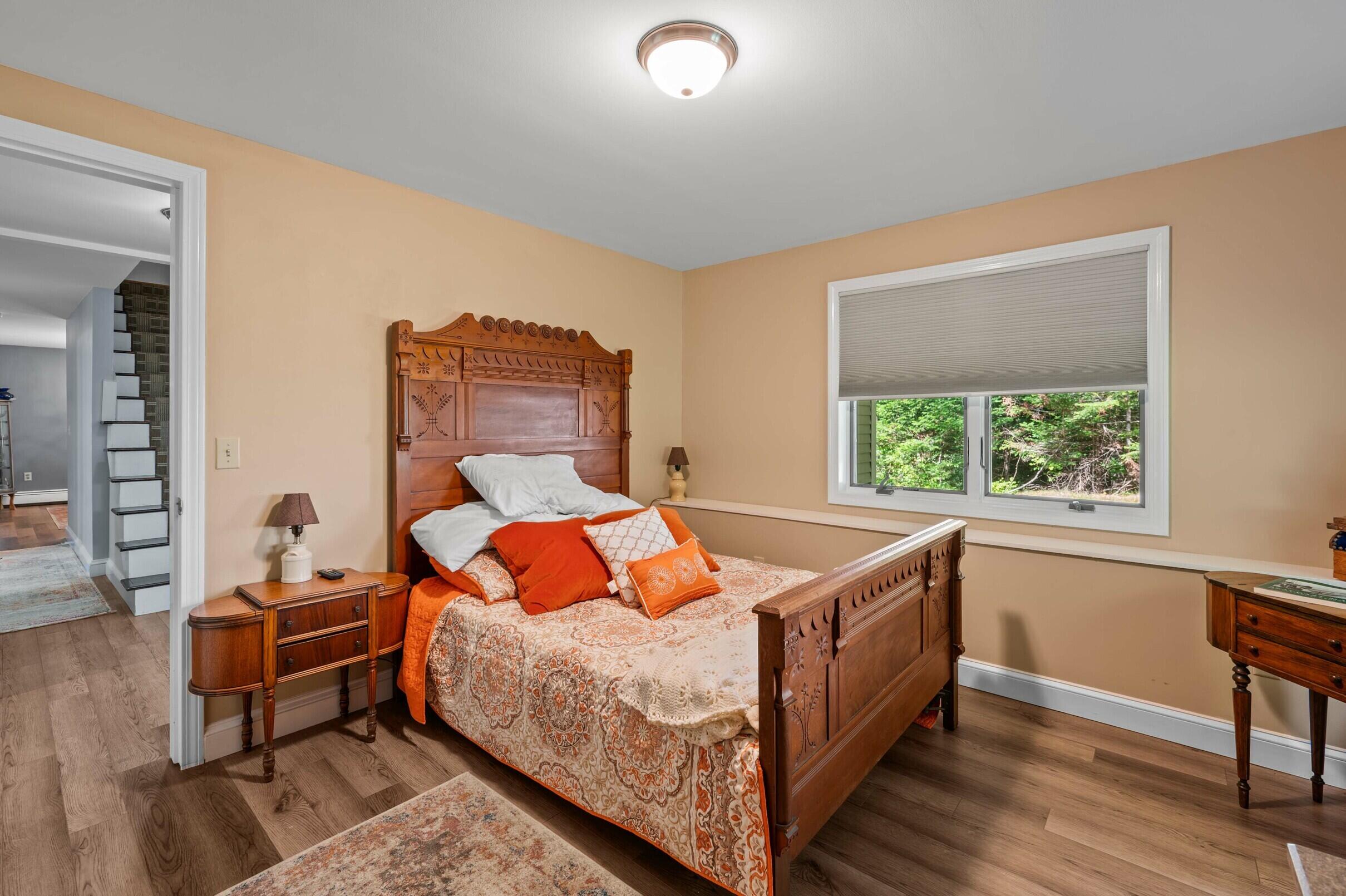 26 Golden Road