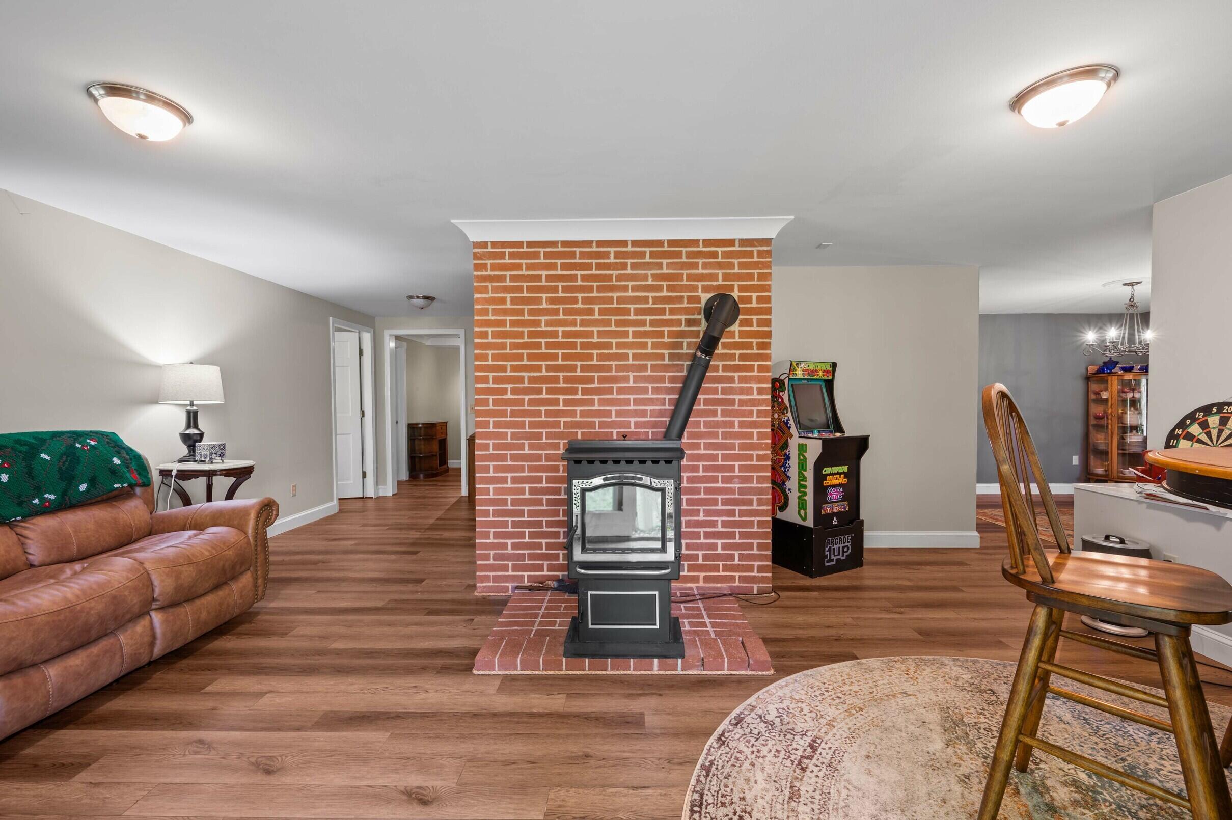 26 Golden Road