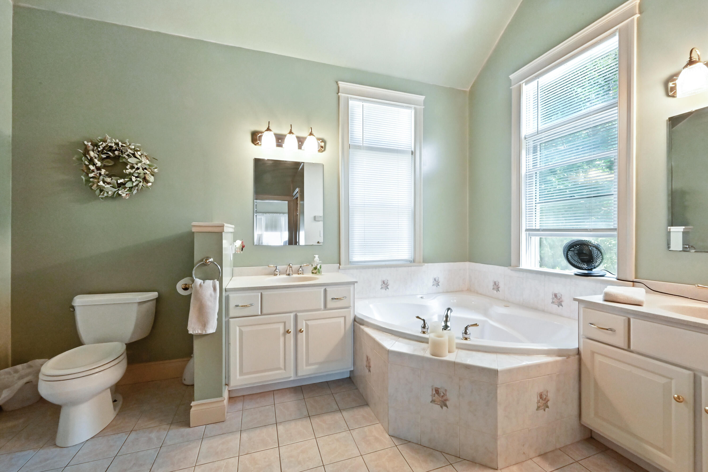 115 Jackass Annie Road