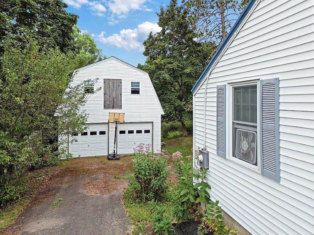 14 Brooklyn Avenue