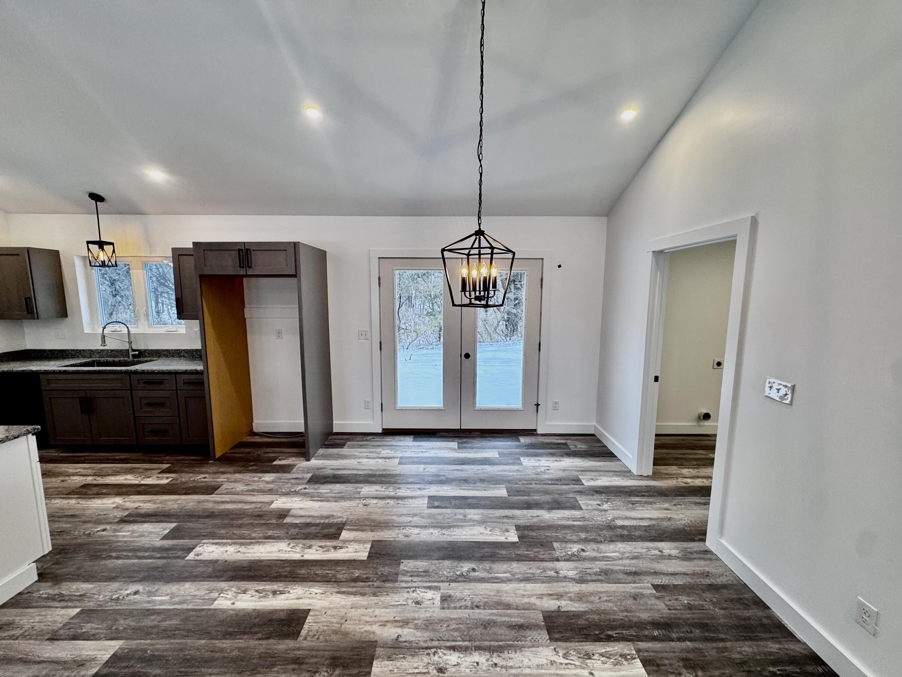 7 Hardwood Lane