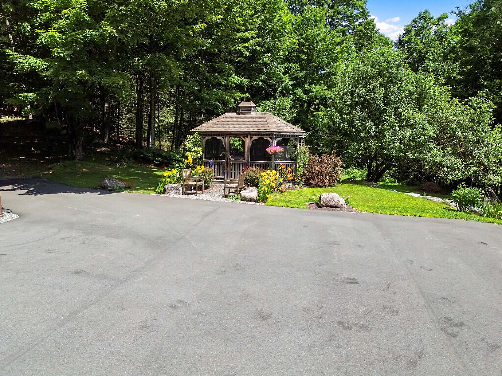 189 Pinnacle Road