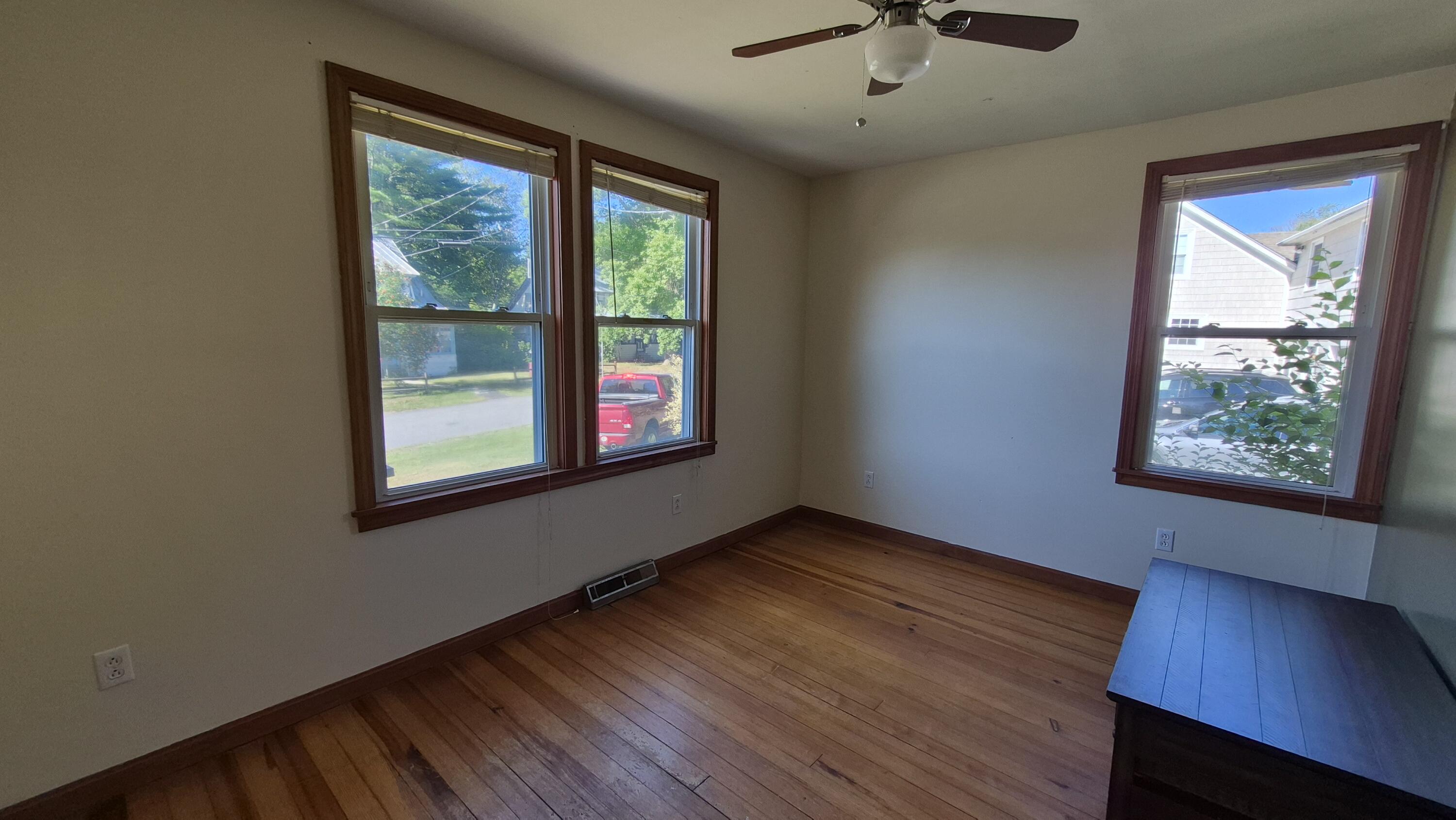 8 Woodman Avenue